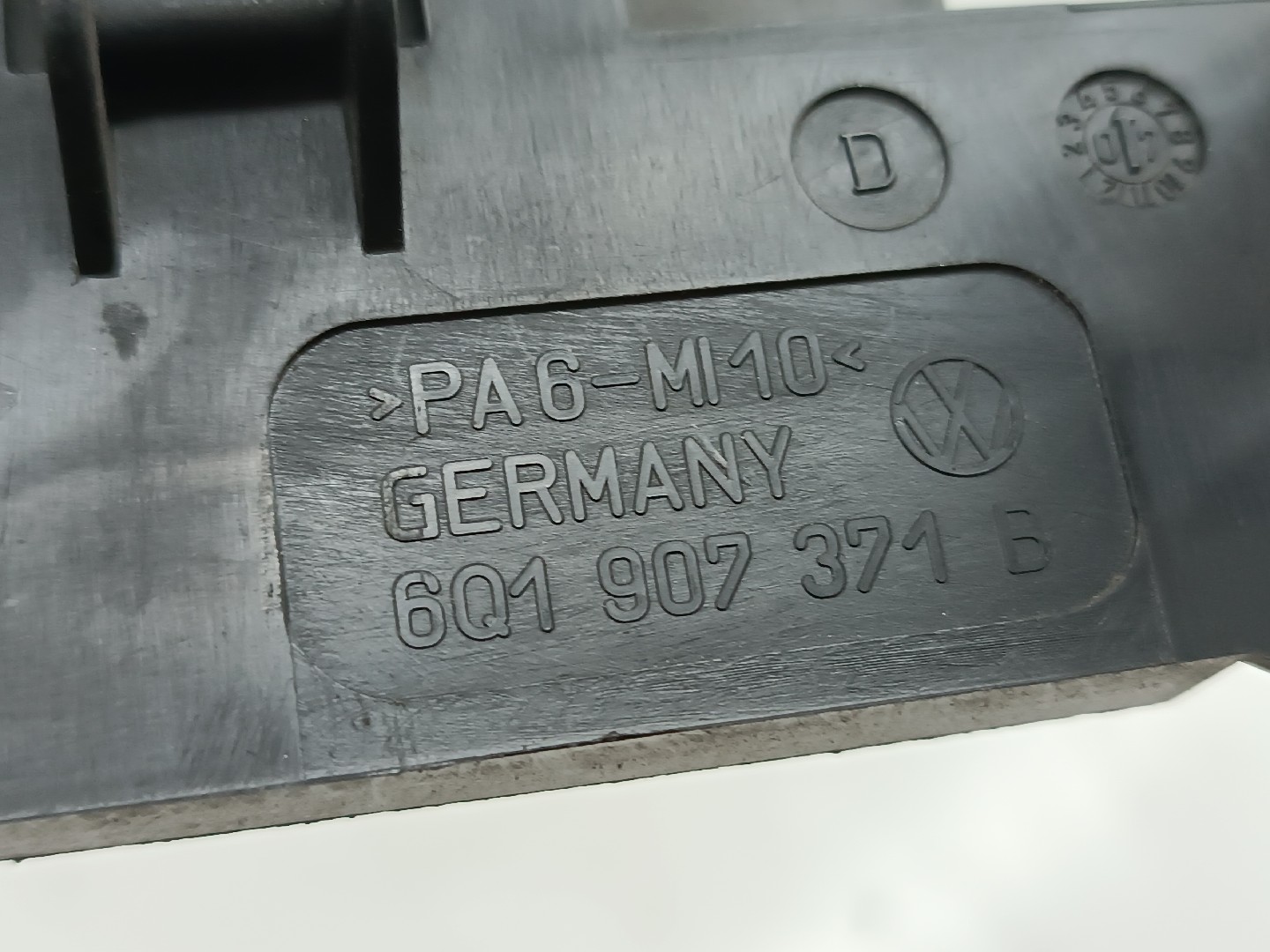 Suporte de relés/ fusíveis VOLKSWAGEN POLO (9N_) | 01 - 14 Imagem-5