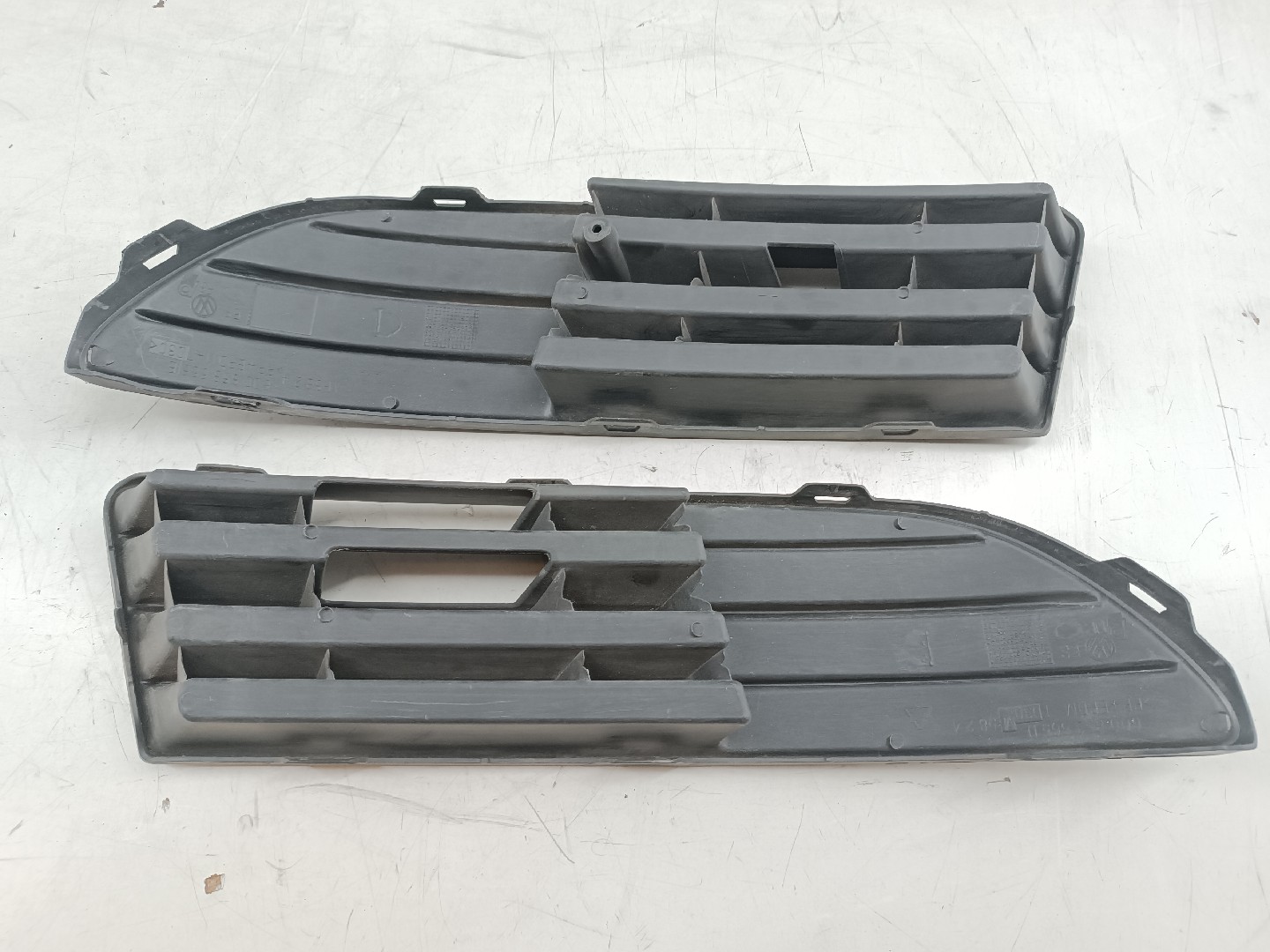 Grelha de para-choques VOLKSWAGEN POLO (9N_) | 01 - 14 Imagem-3