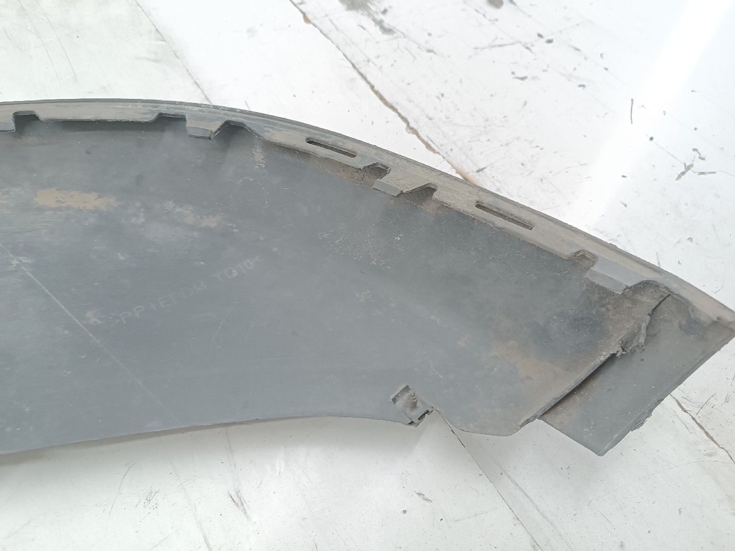 Lip de para-choques frontal VOLKSWAGEN POLO (9N_) | 01 - 14 Imagem-1