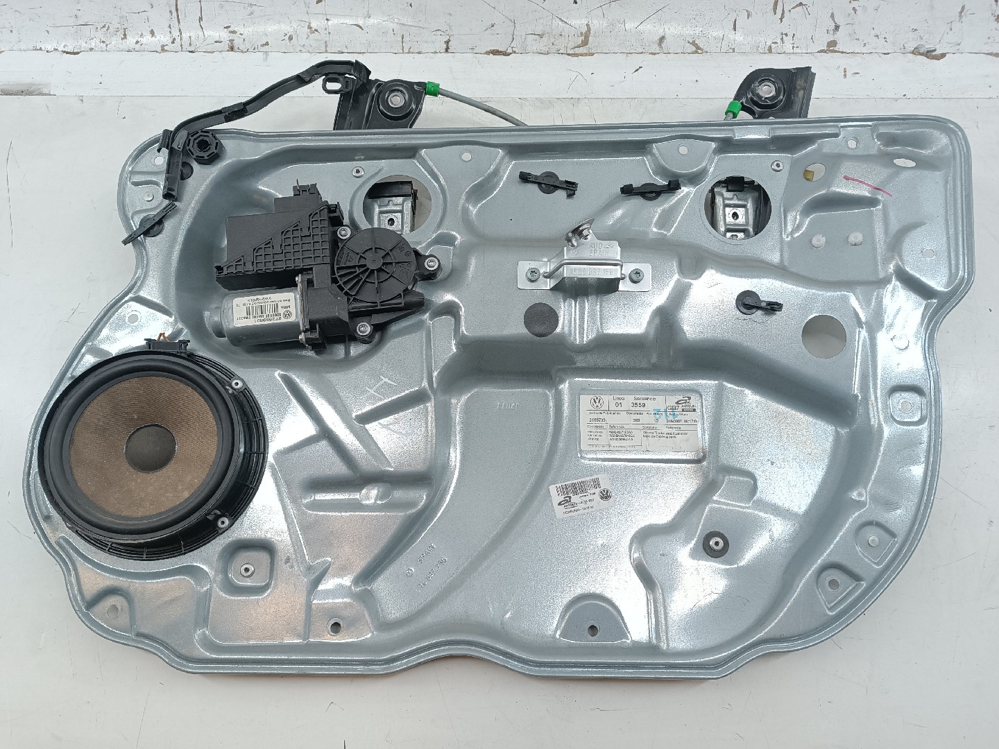 Motor e elevador de vidro frente direito VOLKSWAGEN POLO (9N_) | 01 - 14 Imagem-8