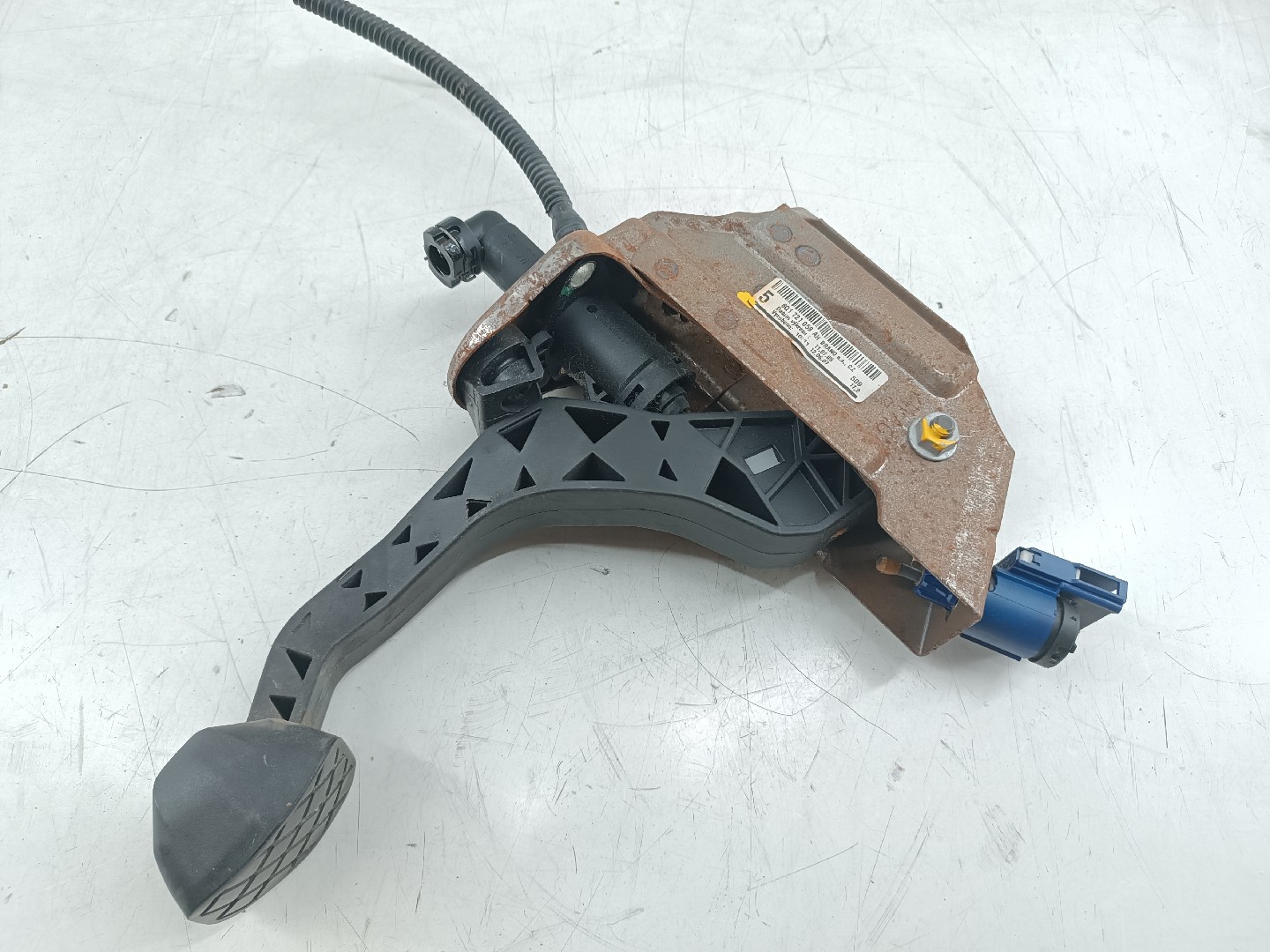 Pedal de embraiagem VOLKSWAGEN POLO (9N_) | 01 - 14