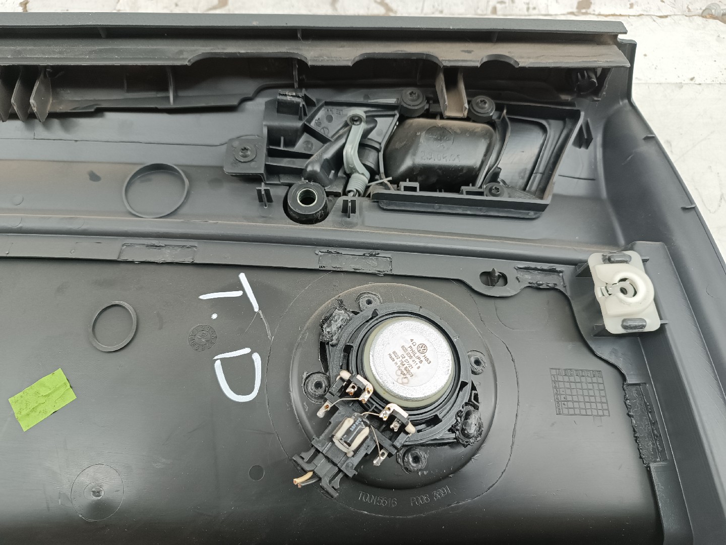 Quartela de porta trás direita VOLKSWAGEN POLO (9N_) | 01 - 14 Imagem-1