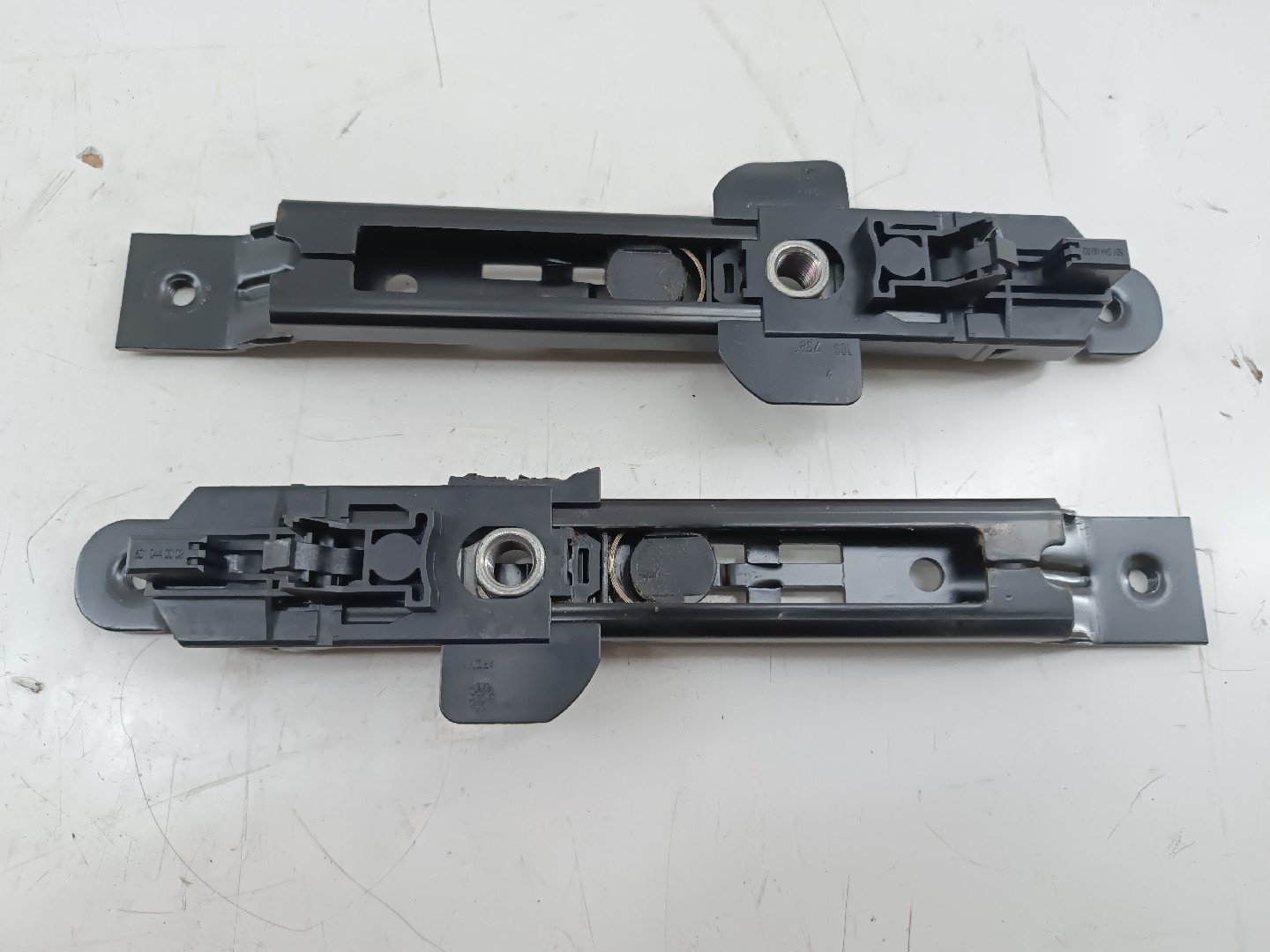 Regulador de altura de cinto VOLKSWAGEN POLO (9N_) | 01 - 14