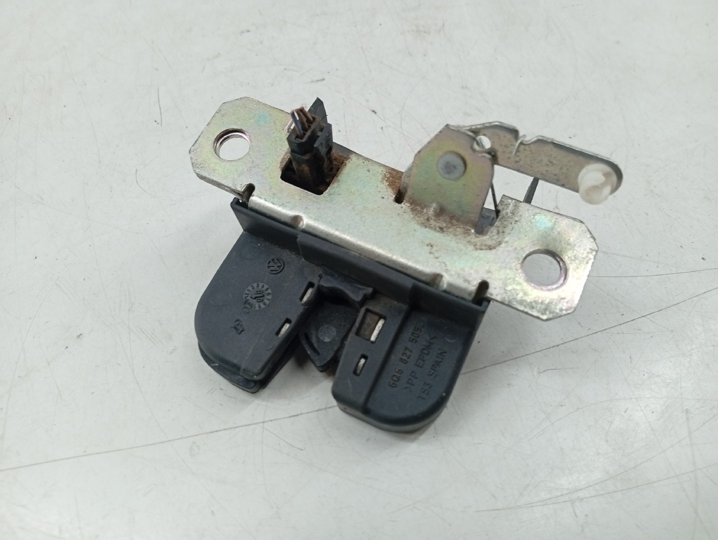 Fecho da Mala VOLKSWAGEN POLO (9N_) | 01 - 14 Imagem-1