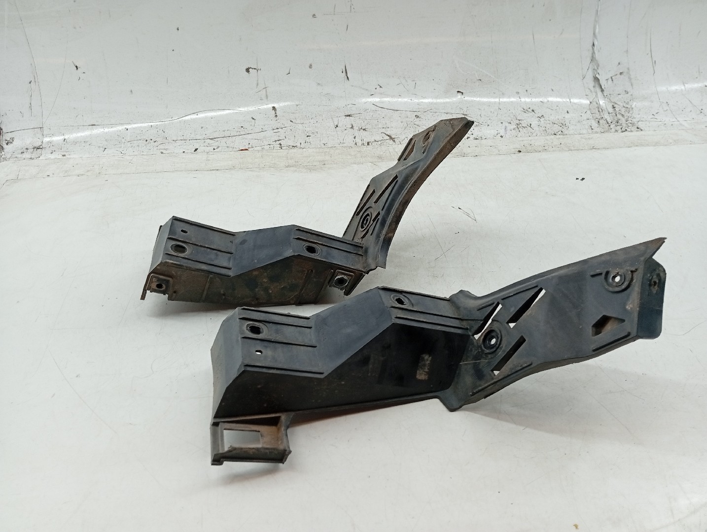 Guia de para-choques VOLKSWAGEN POLO (9N_) | 01 - 14 Imagem-3