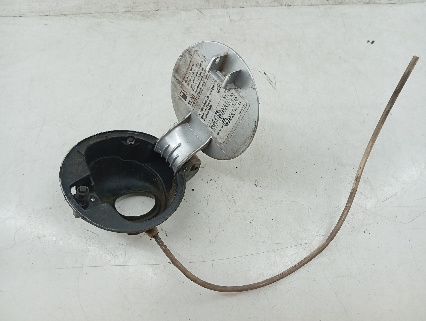 Tampa de depósito VOLKSWAGEN POLO (9N_) | 01 - 14 Imagem-4