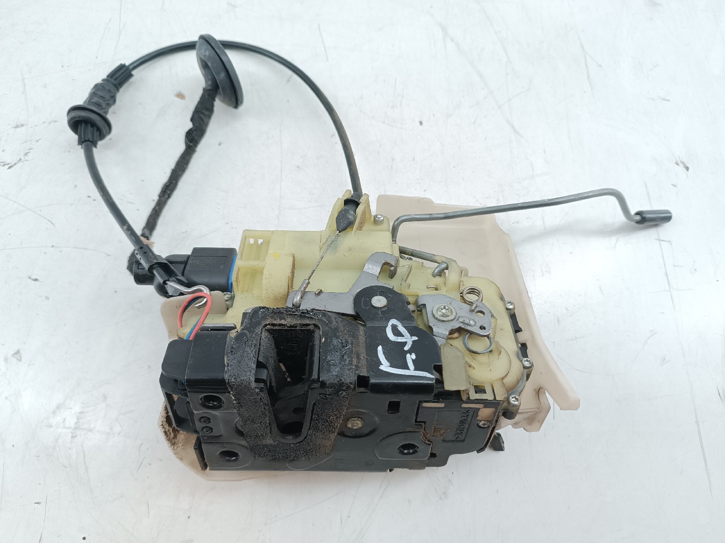Fecho de porta VOLKSWAGEN POLO (9N_) | 01 - 14