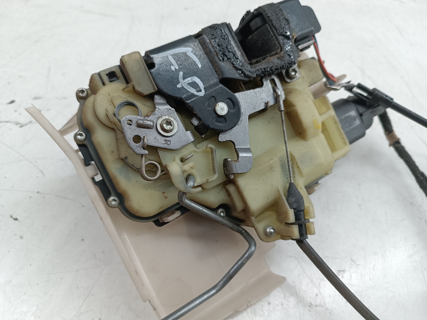 Fecho de porta VOLKSWAGEN POLO (9N_) | 01 - 14 Imagem-2