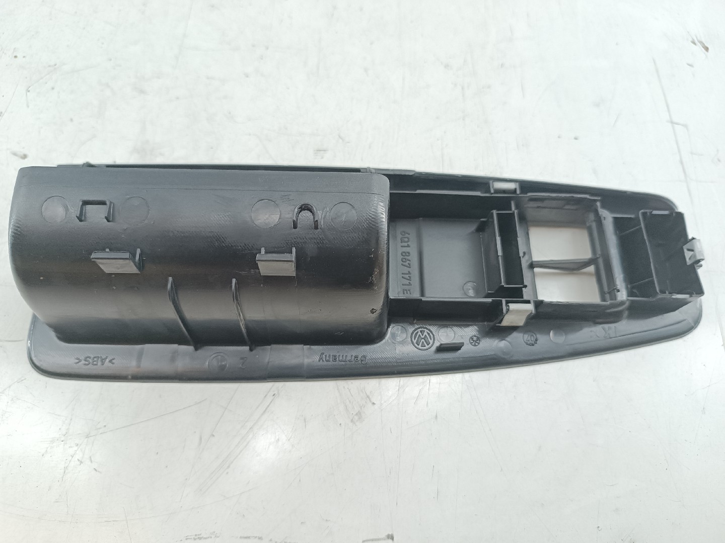 Puxador interior de porta frente esquerda VOLKSWAGEN POLO (9N_) | 01 - 14