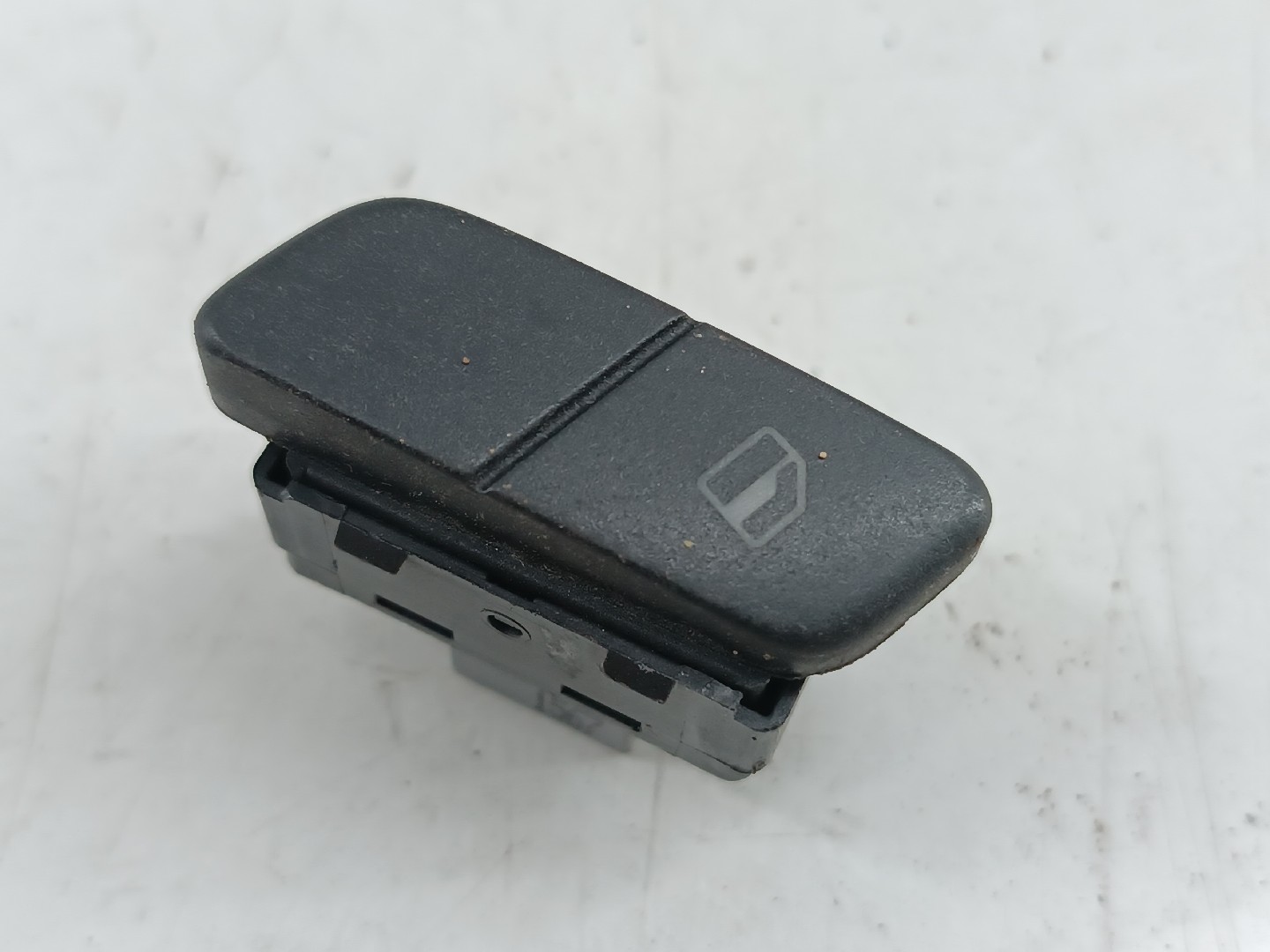 Comutador de vidro frente direito VOLKSWAGEN POLO (9N_) | 01 - 14 Imagem-3