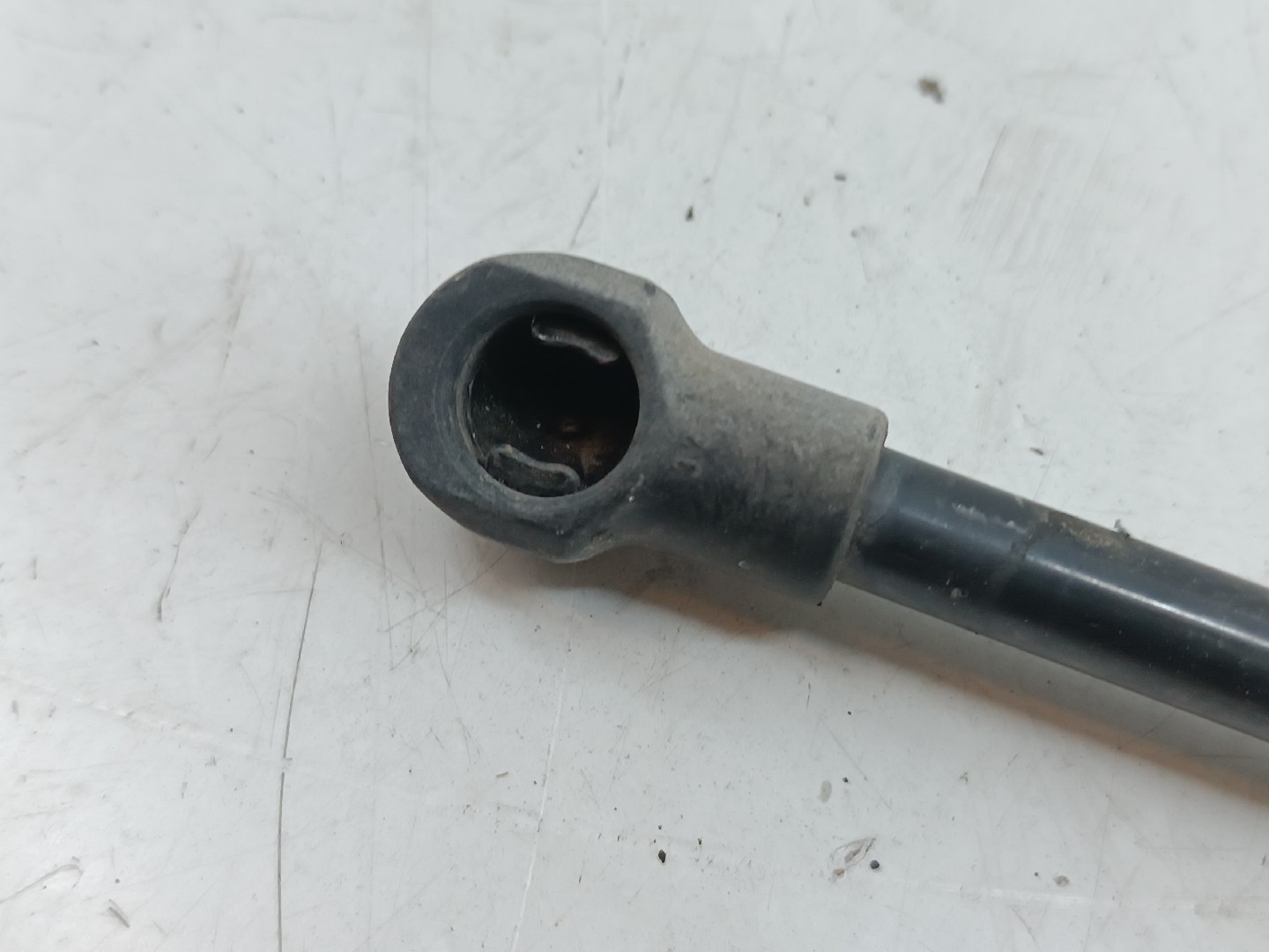 Amortecedor de porta da mala VOLKSWAGEN POLO (9N_) | 01 - 14 Imagem-2