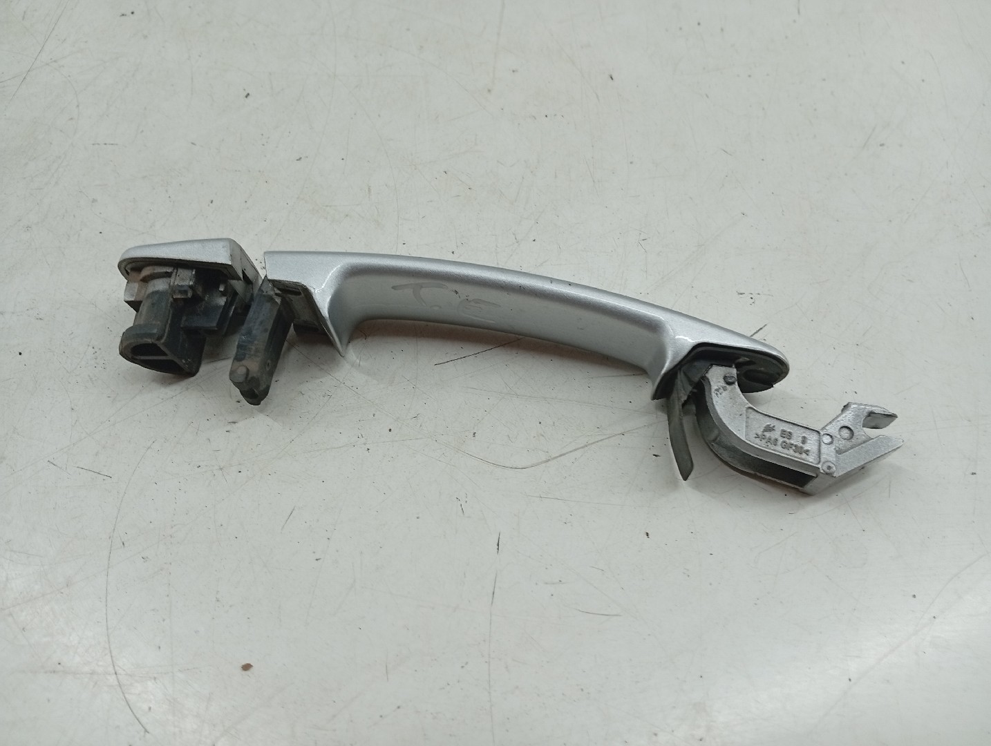 Puxador Exterior Porta Tras Esquerdo VOLKSWAGEN POLO (9N_) | 01 - 14