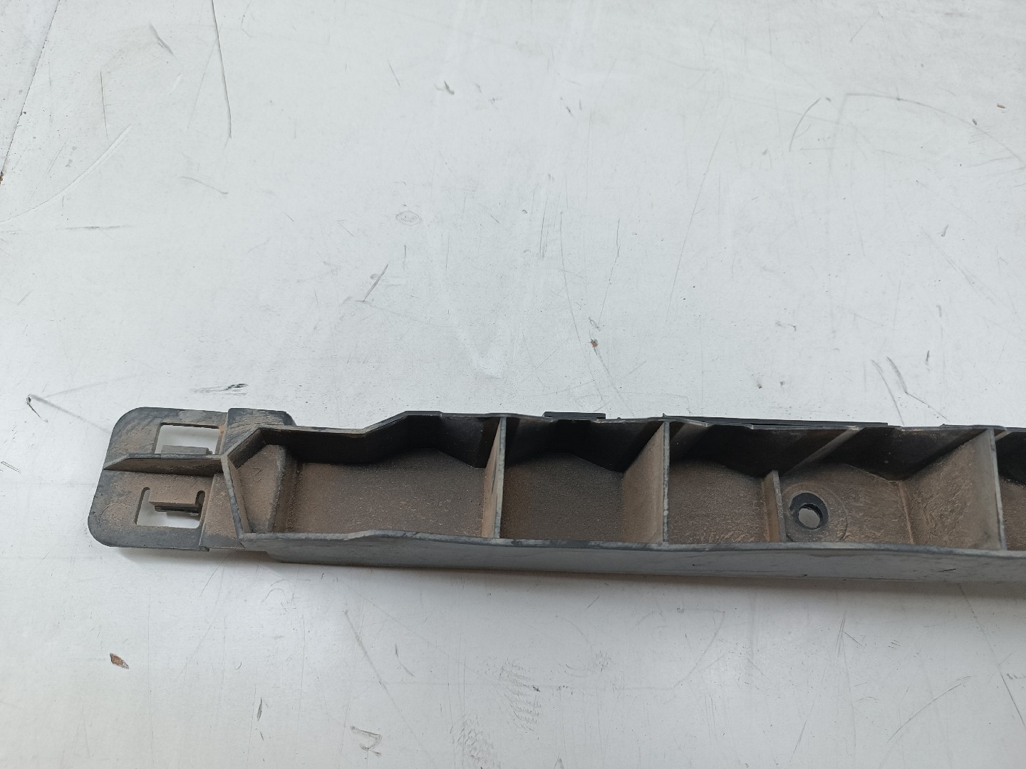 Guia do Para choques VOLKSWAGEN POLO (9N_) | 01 - 14 Imagem-8