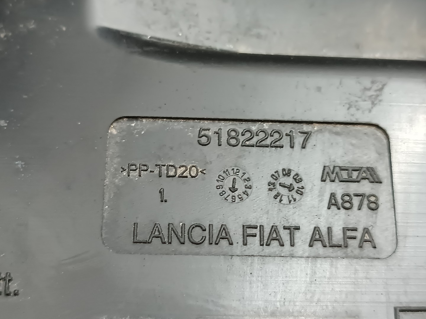 Tampa de caixa de fusiveis LANCIA DELTA III (844_) | 08 - 14 Imagem-2