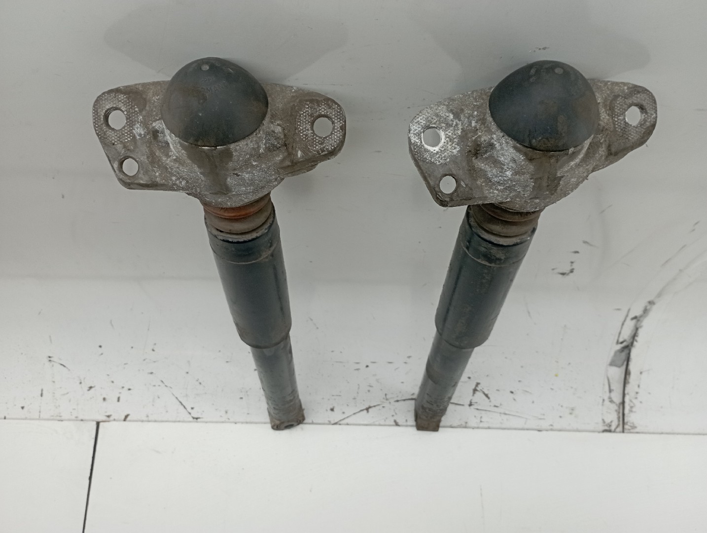 Amortecedores traseiros SEAT TOLEDO III (5P2) | 04 - 09 Imagem-2