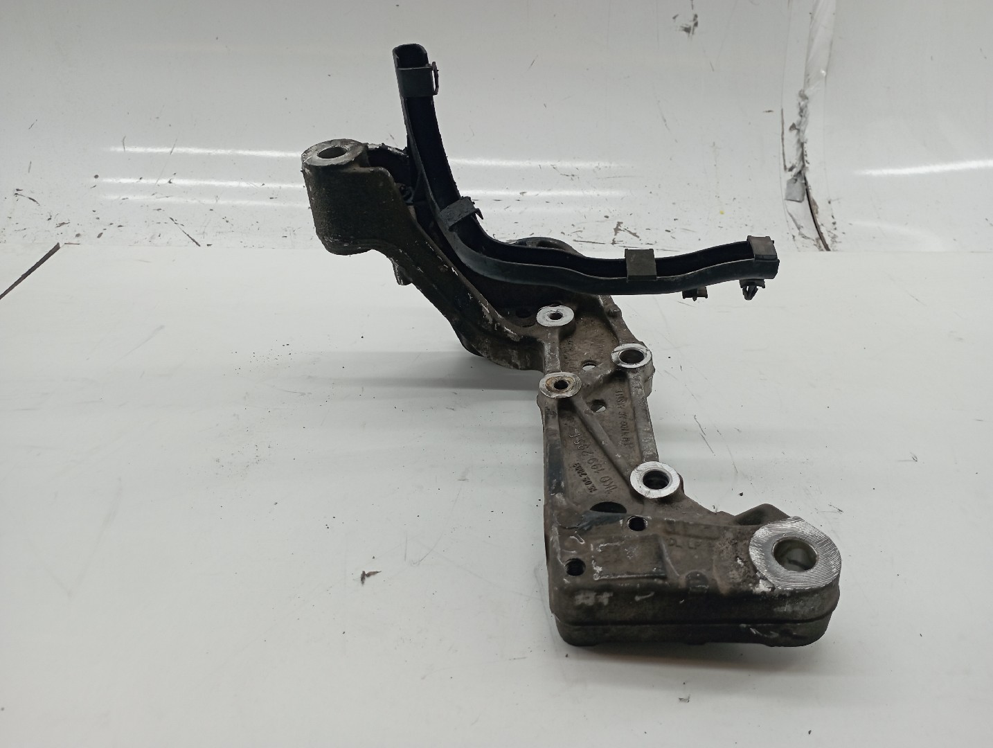 Braço Inf. Fr Suspenção FE SEAT TOLEDO III (5P2) | 04 - 09 Imagem-4