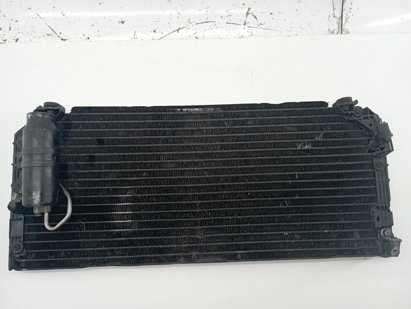 Radiador / Condensador do Ar Condicionado TOYOTA COROLLA Compact (_E11_) | 97 - 02 Imagem-3