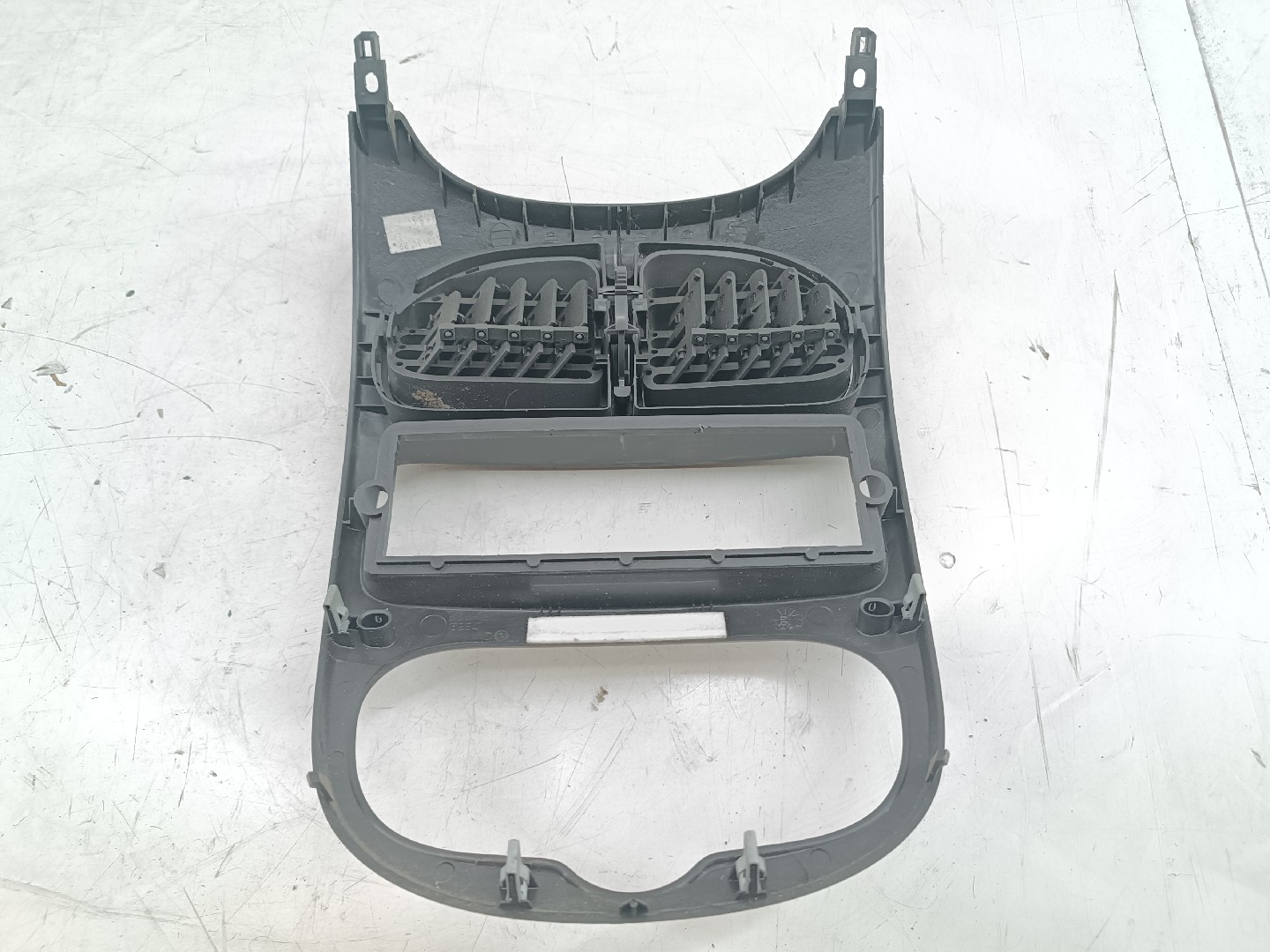 Consola central com difusor de ar PEUGEOT 206 Hatchback (2A/C) | 98 - 12 Imagem-2