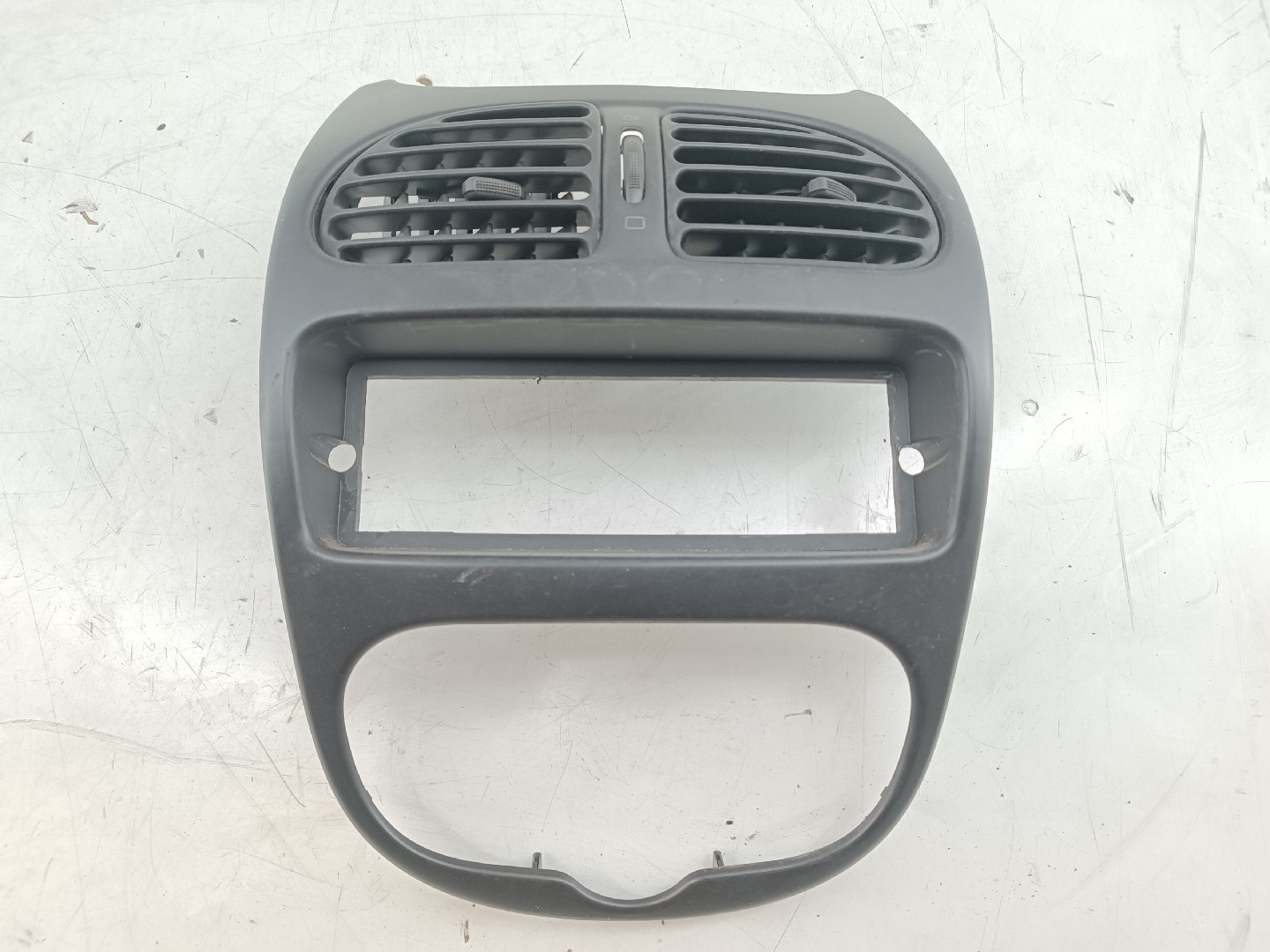 Consola central com difusor de ar PEUGEOT 206 Hatchback (2A/C) | 98 - 12 Imagem-5