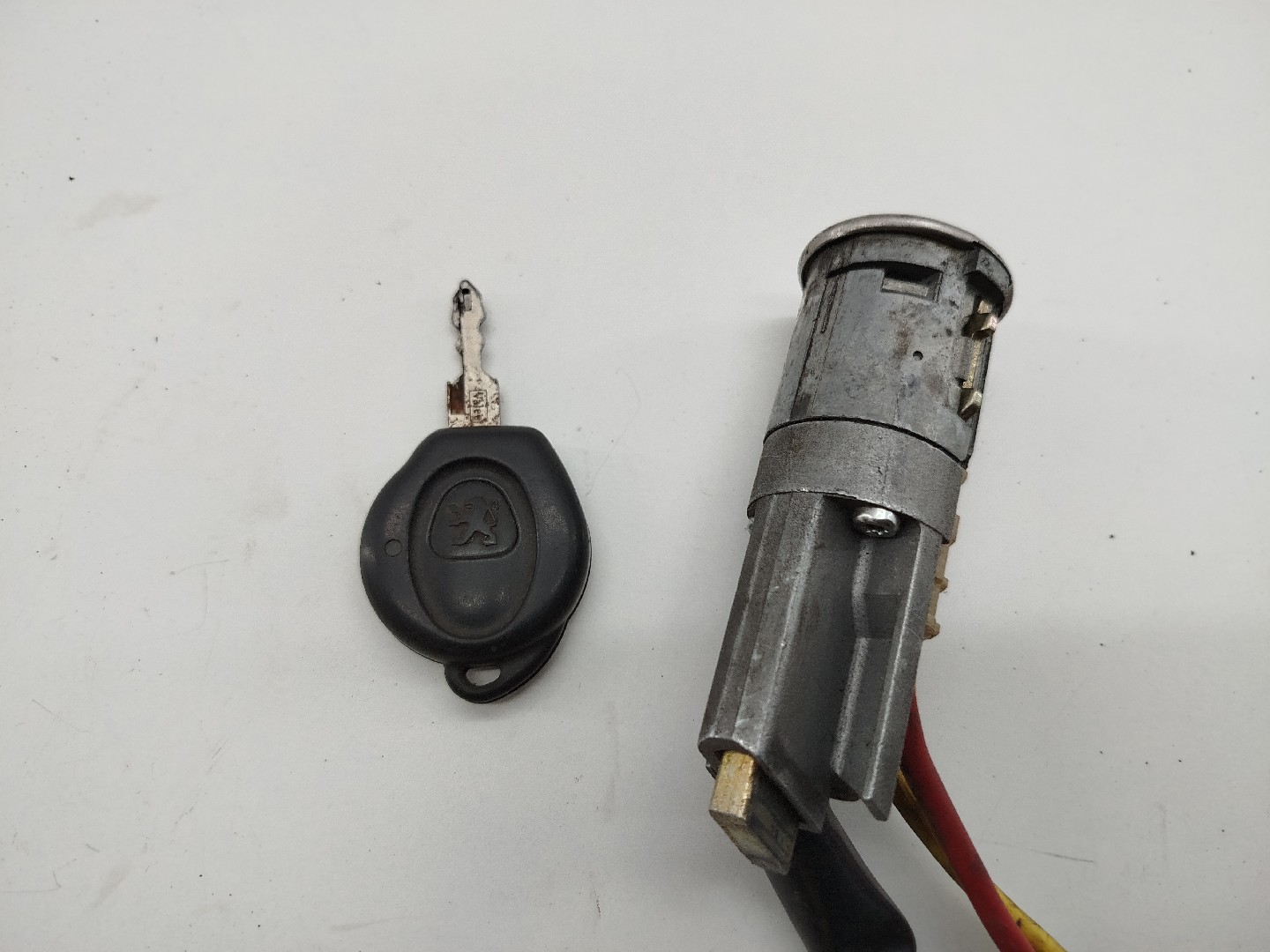 Canhão da ignição PEUGEOT 206 Hatchback (2A/C) | 98 - 12 Imagem-1