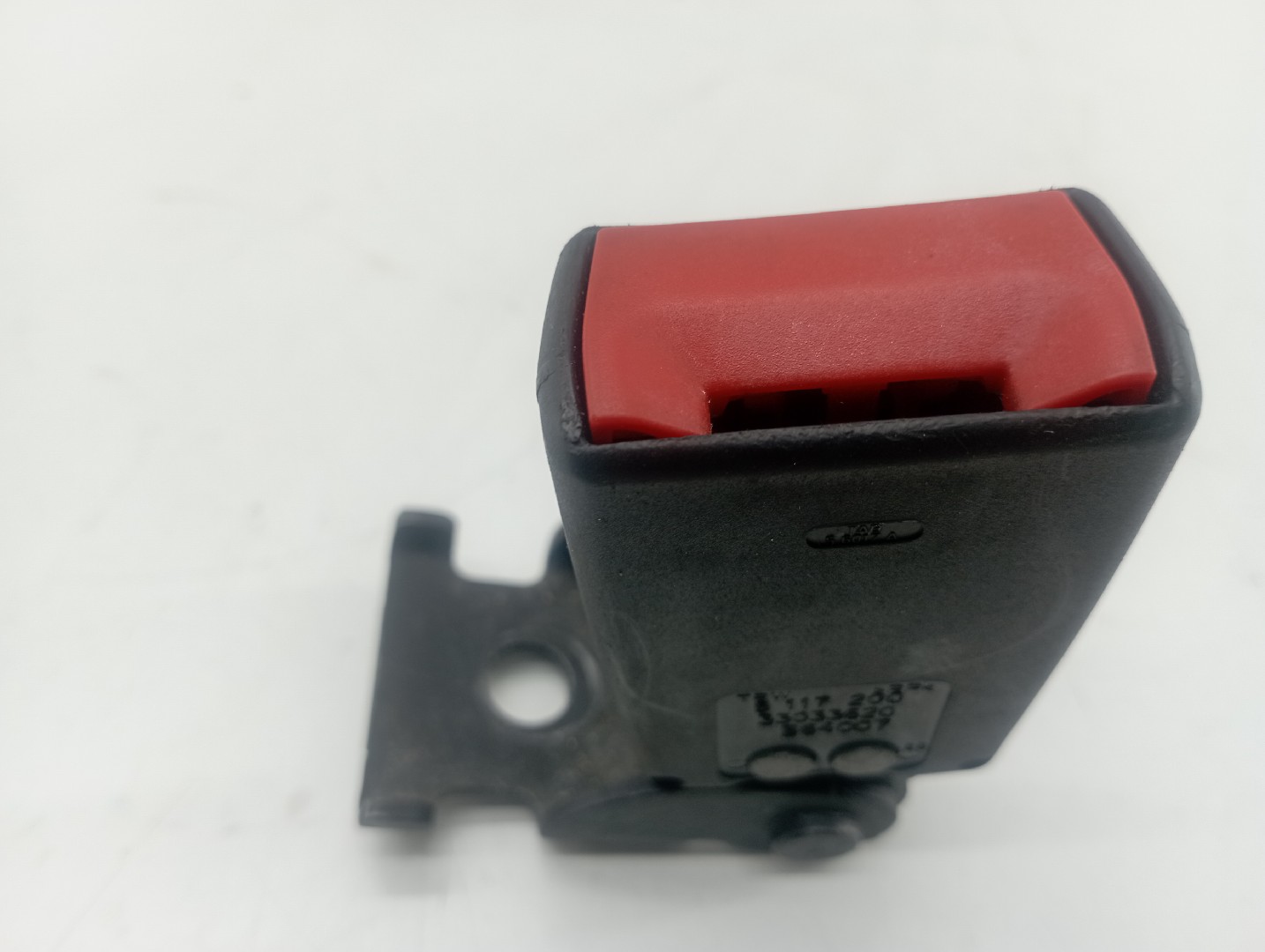 Encaixe do cinto BMW 6 (E63) | 03 - 10