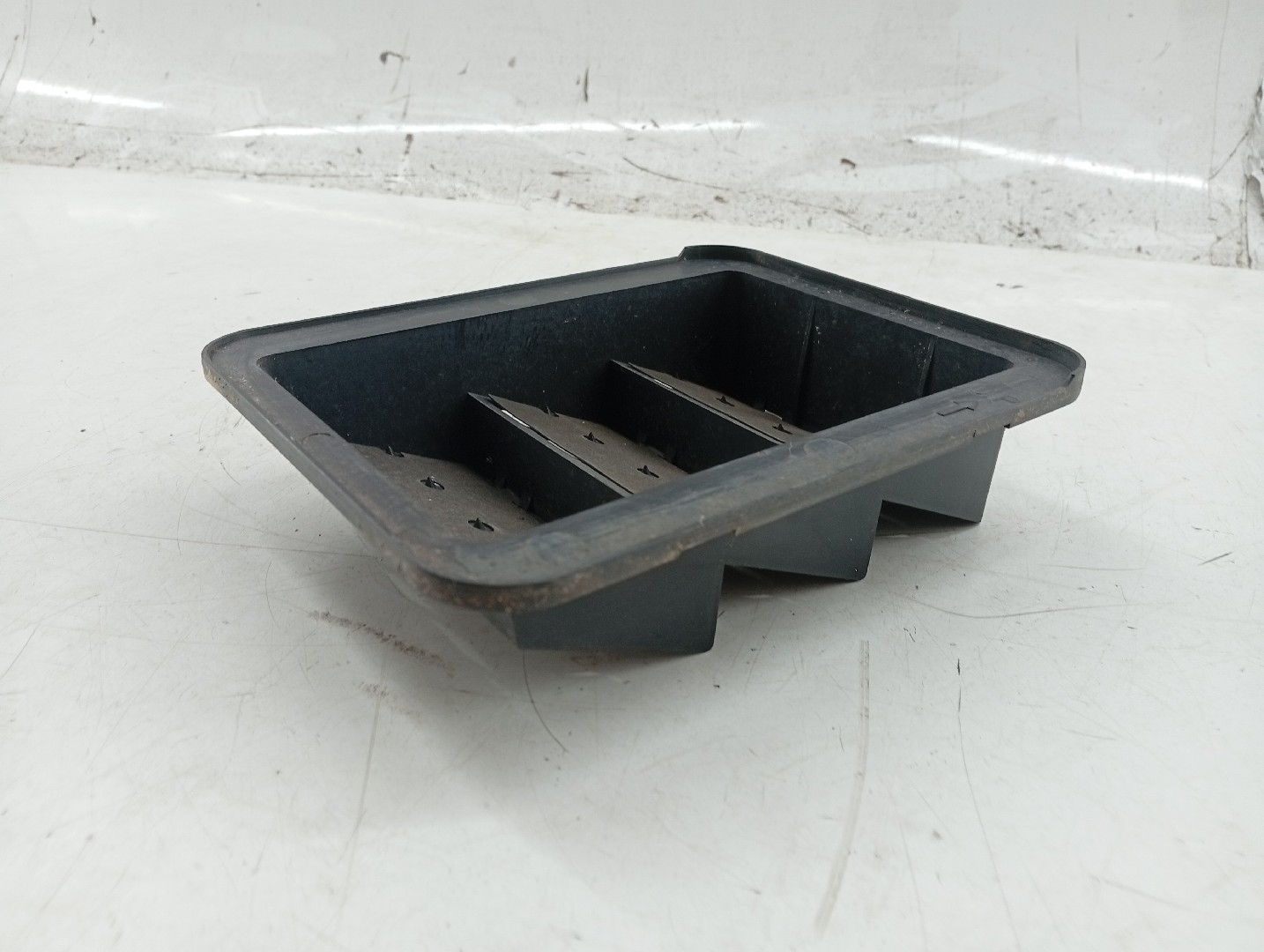 Painel de Ventilação da Carroceria MITSUBISHI ASX (GA_W_) | 09 -  Imagem-1