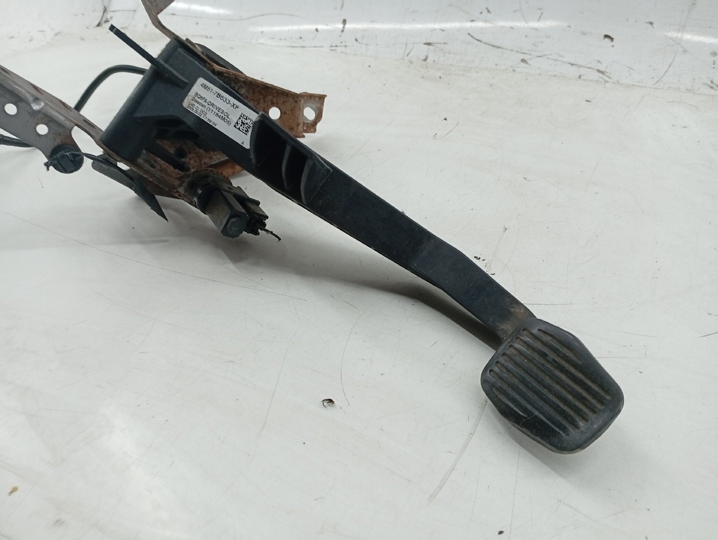 Pedal de embraiagem FORD FOCUS II (DA_, HCP, DP) | 04 - 13 Imagem-2