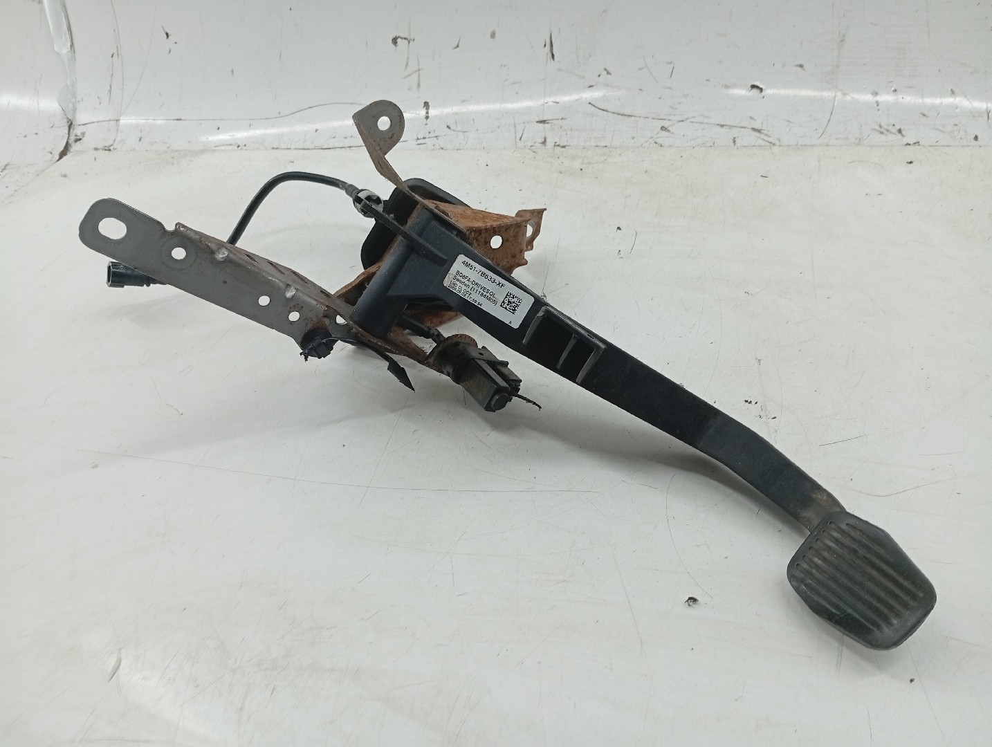 Pedal de embraiagem FORD FOCUS II (DA_, HCP, DP) | 04 - 13 Imagem-4