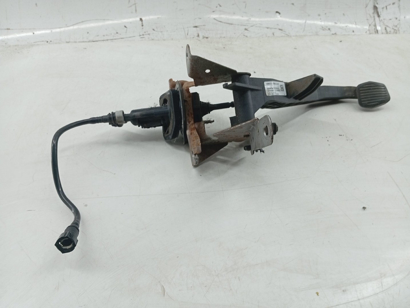 Pedal de embraiagem FORD FOCUS II (DA_, HCP, DP) | 04 - 13 Imagem-3