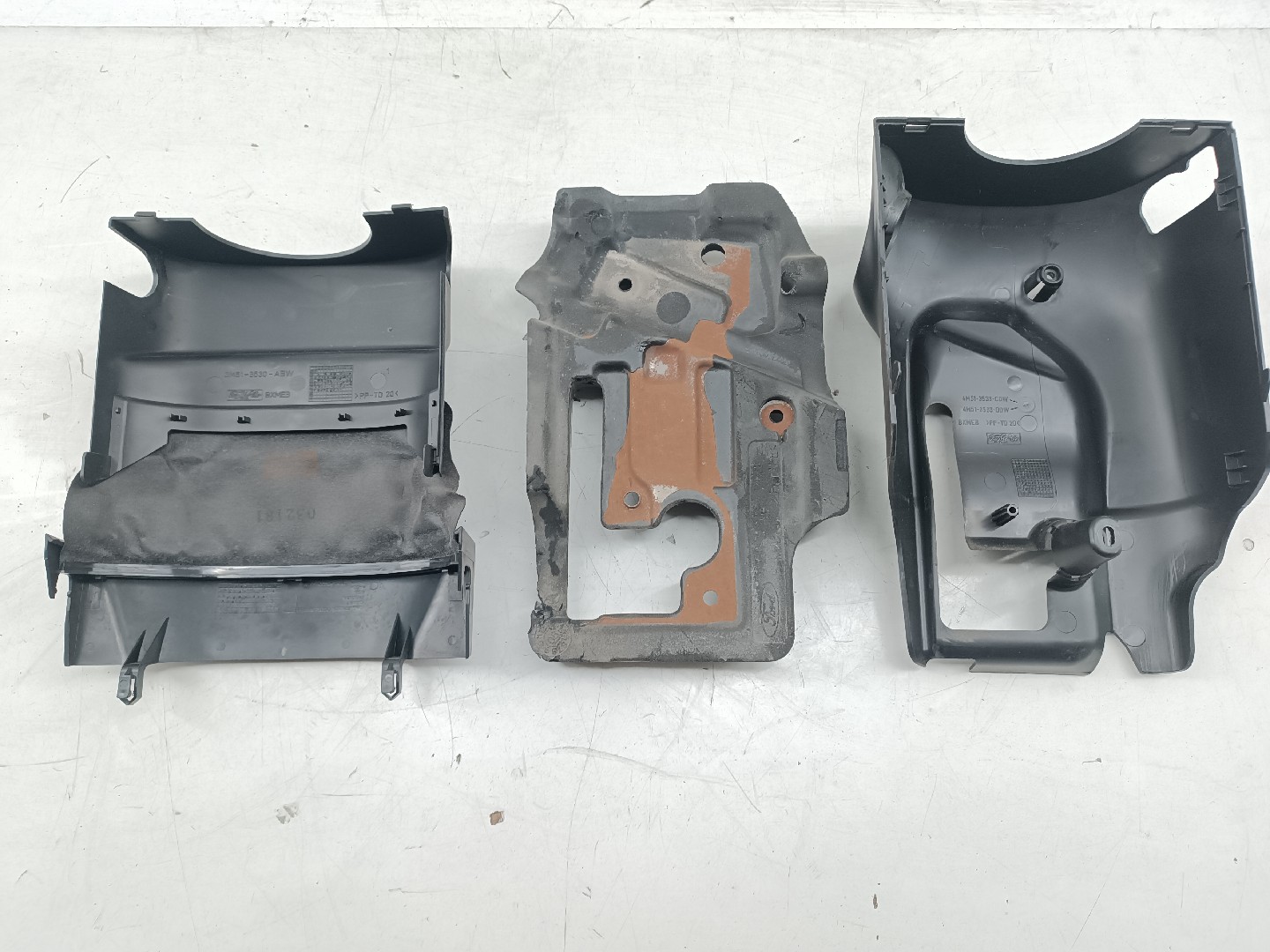 Revestimento da coluna de direção FORD FOCUS II (DA_, HCP, DP) | 04 - 13