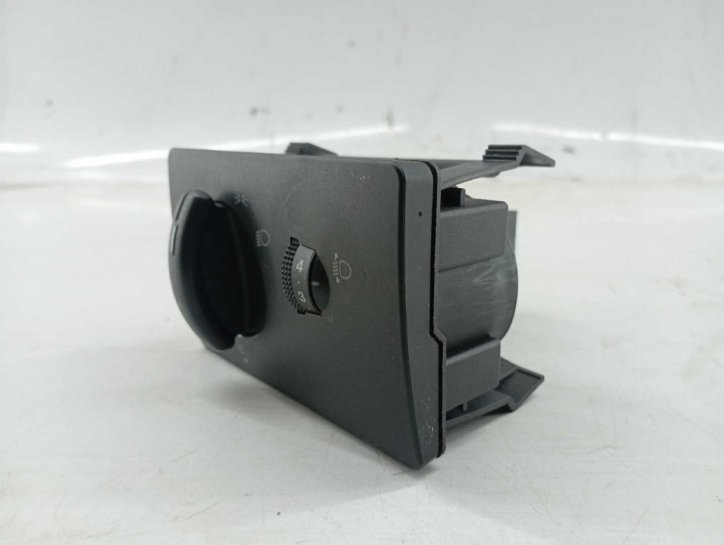 Regulador de luzes FORD FOCUS II (DA_, HCP, DP) | 04 - 13 Imagem-3