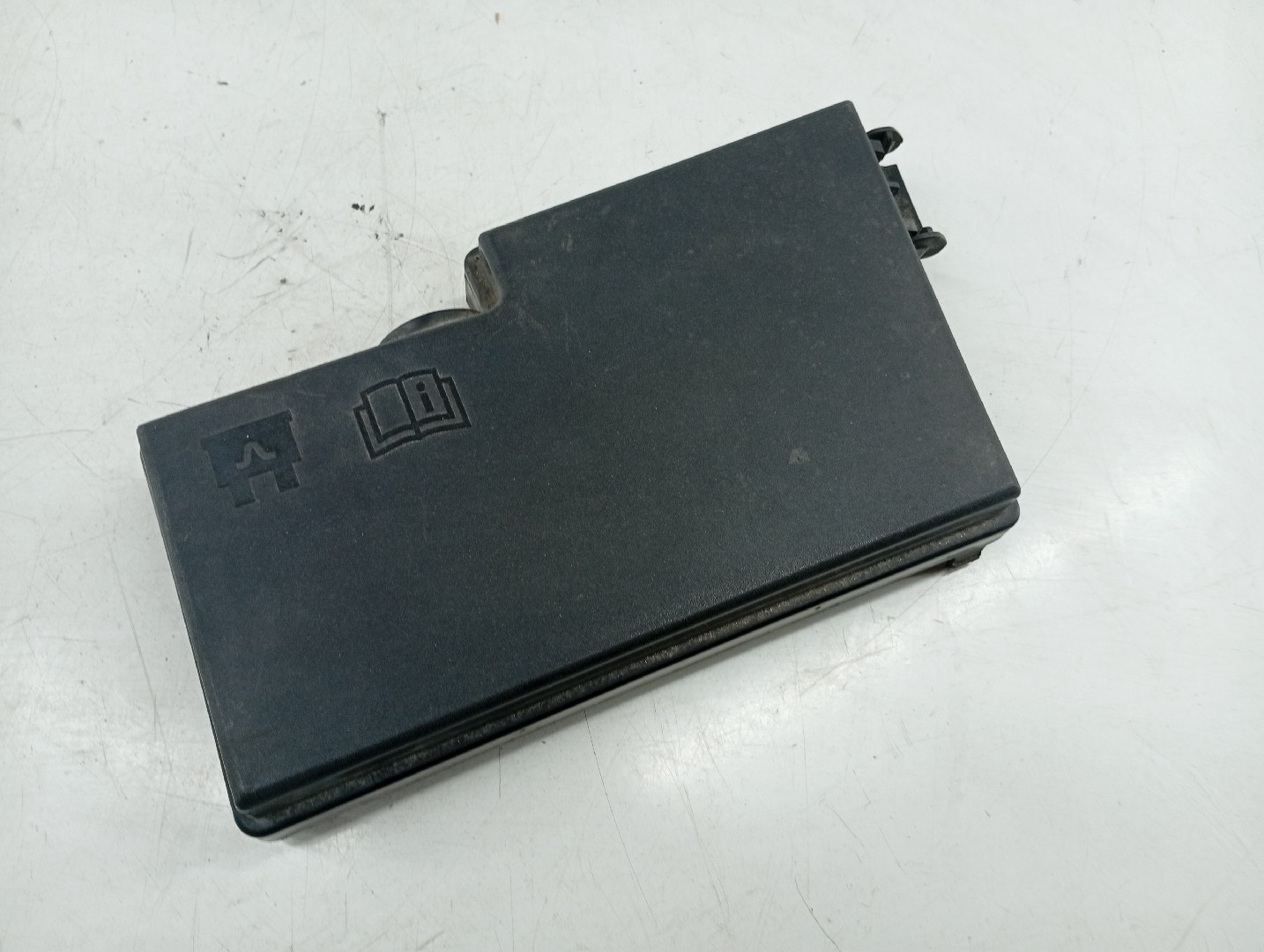 Tampa de caixa de fusiveis FORD FOCUS II (DA_, HCP, DP) | 04 - 13 Imagem-4