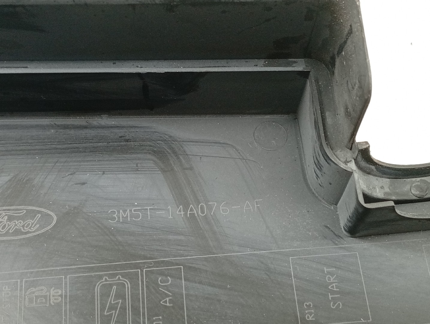 Tampa de caixa de fusiveis FORD FOCUS II (DA_, HCP, DP) | 04 - 13 Imagem-1