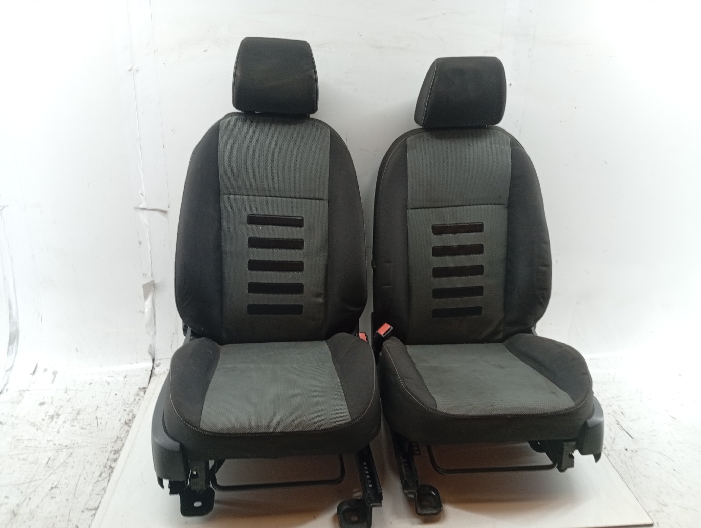 Bancos Frente FORD FOCUS II (DA_, HCP, DP) | 04 - 13 Imagem-6