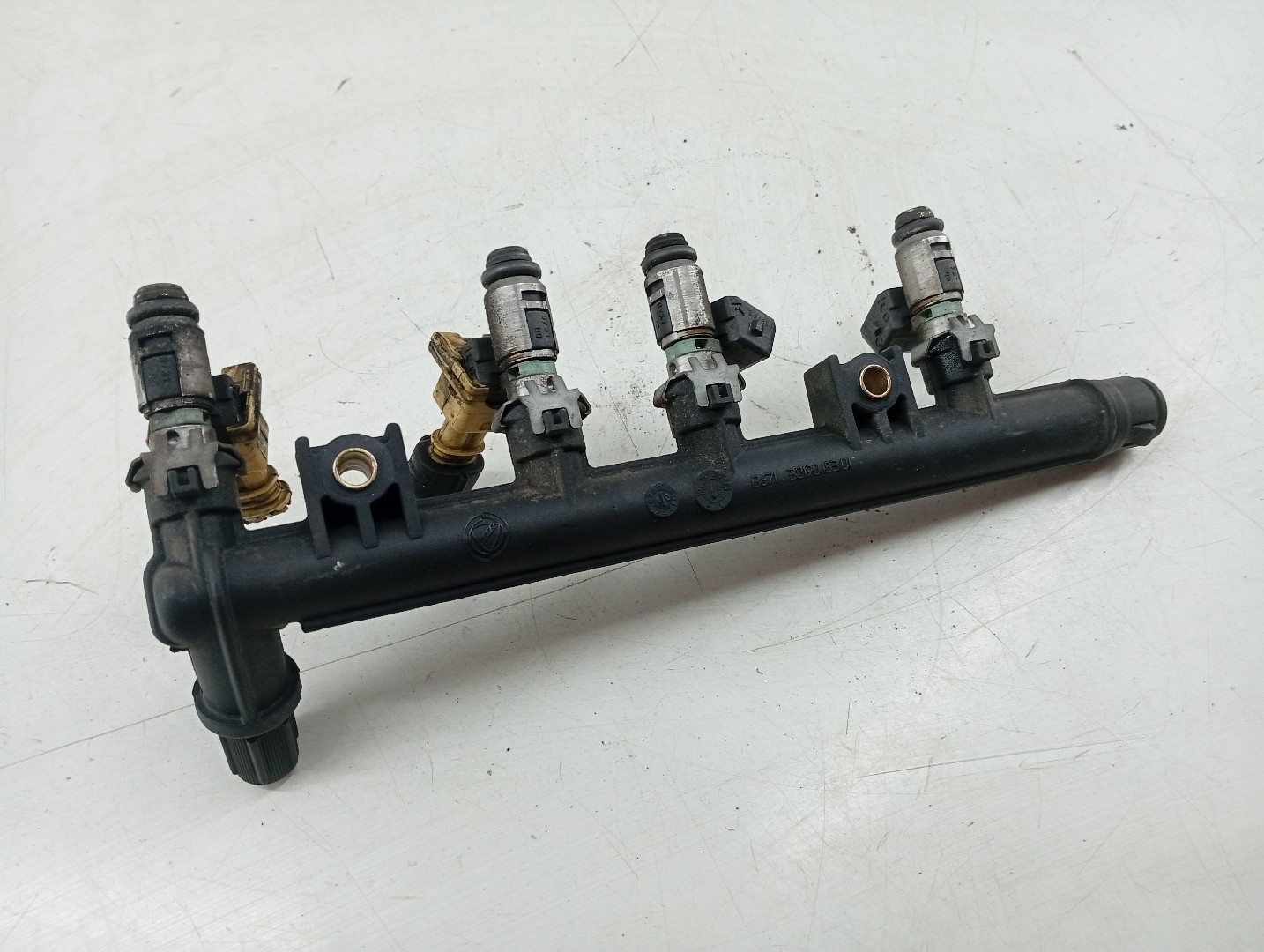 Regua Injectora FIAT PUNTO (188_) | 99 - 12