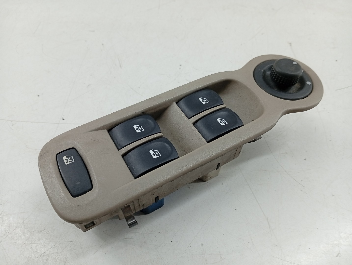 Comutador de vidro frente esquerdo RENAULT MODUS / GRAND MODUS (F/JP0_) | 04 - 