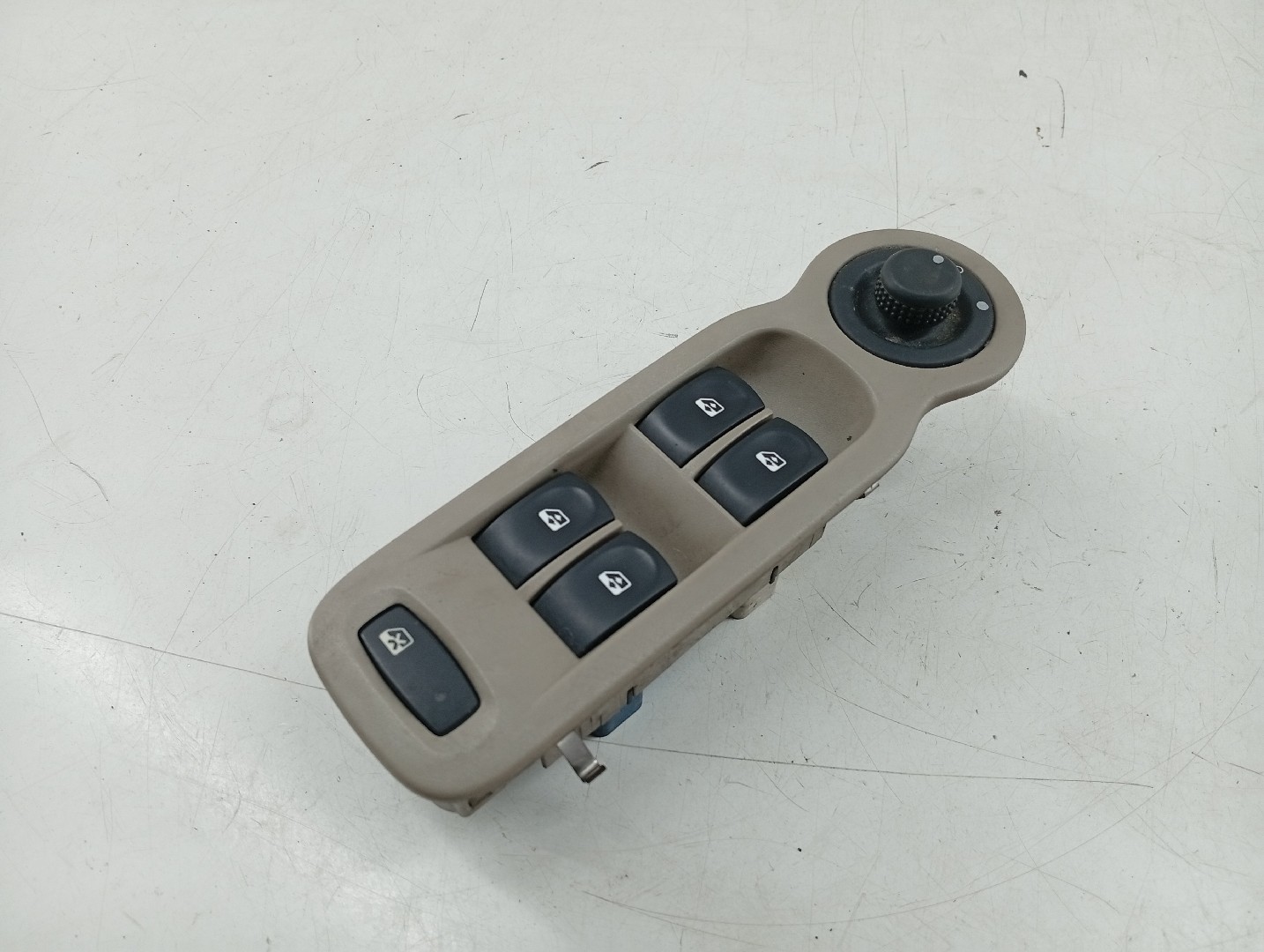 Comutador de vidro frente esquerdo RENAULT MODUS / GRAND MODUS (F/JP0_) | 04 -  Imagem-6