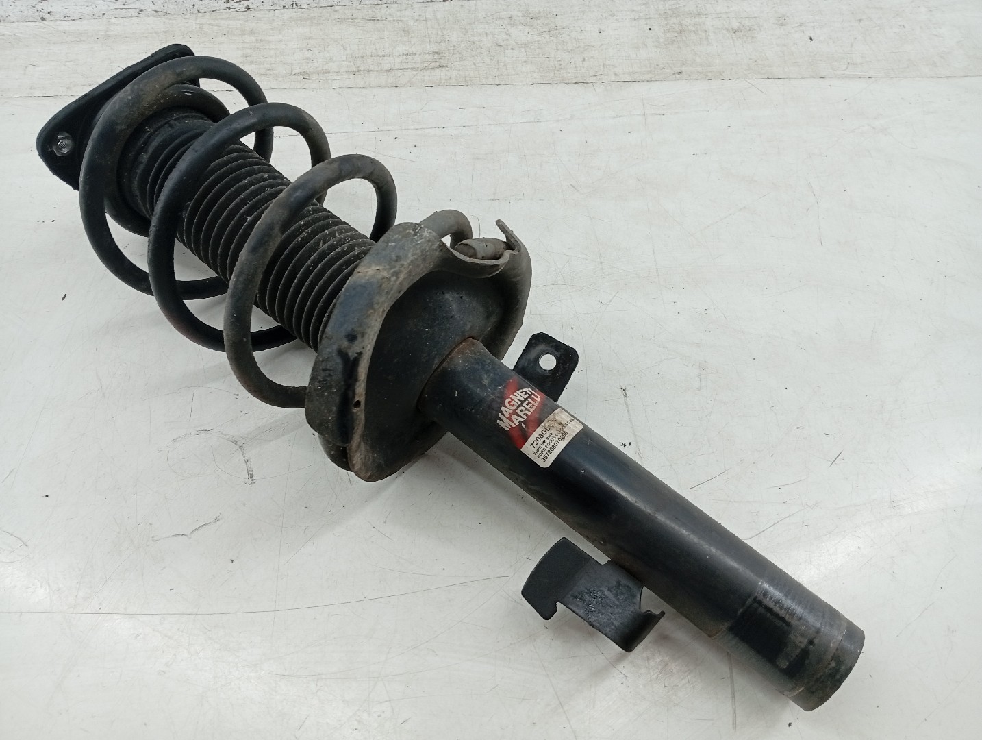 Amortecedor frente esquerdo FORD FOCUS II (DA_, HCP, DP) | 04 - 13