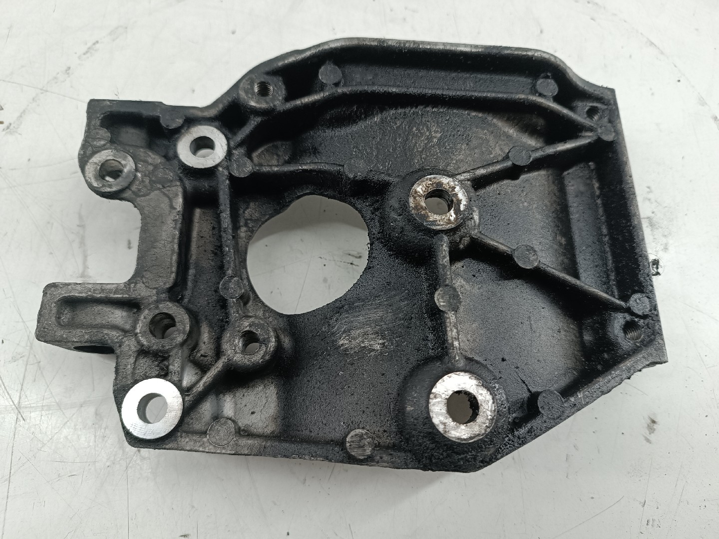 Suporte De Alternador FORD FOCUS II (DA_, HCP, DP) | 04 - 13 Imagem-1