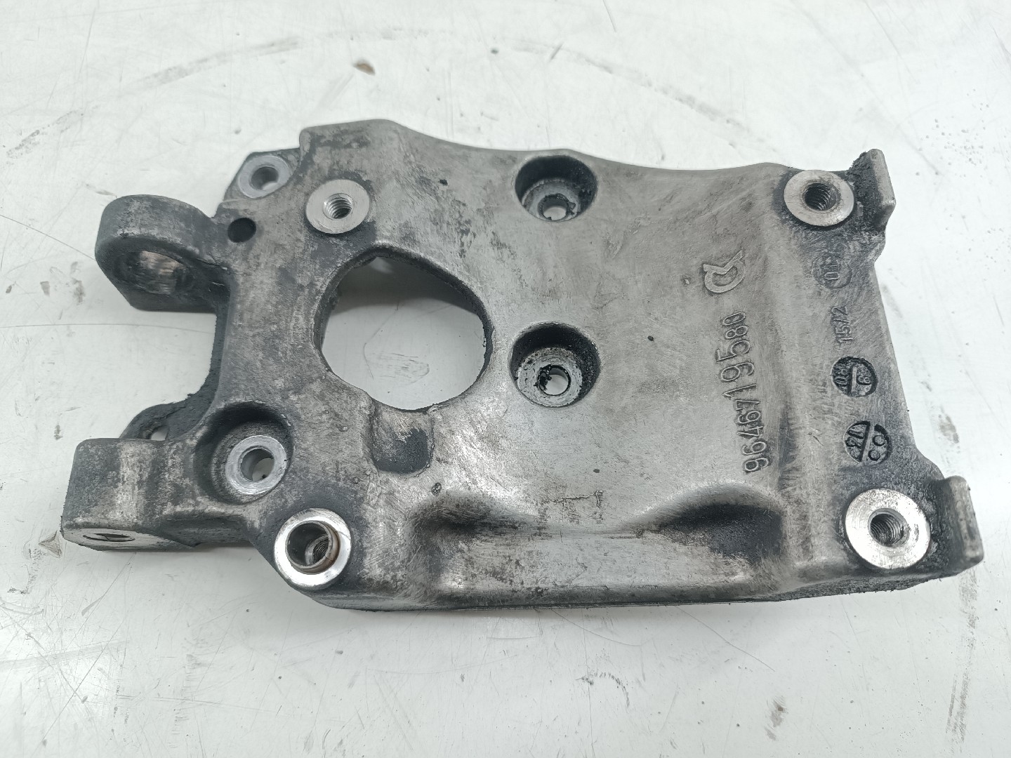 Suporte De Alternador FORD FOCUS II (DA_, HCP, DP) | 04 - 13 Imagem-3