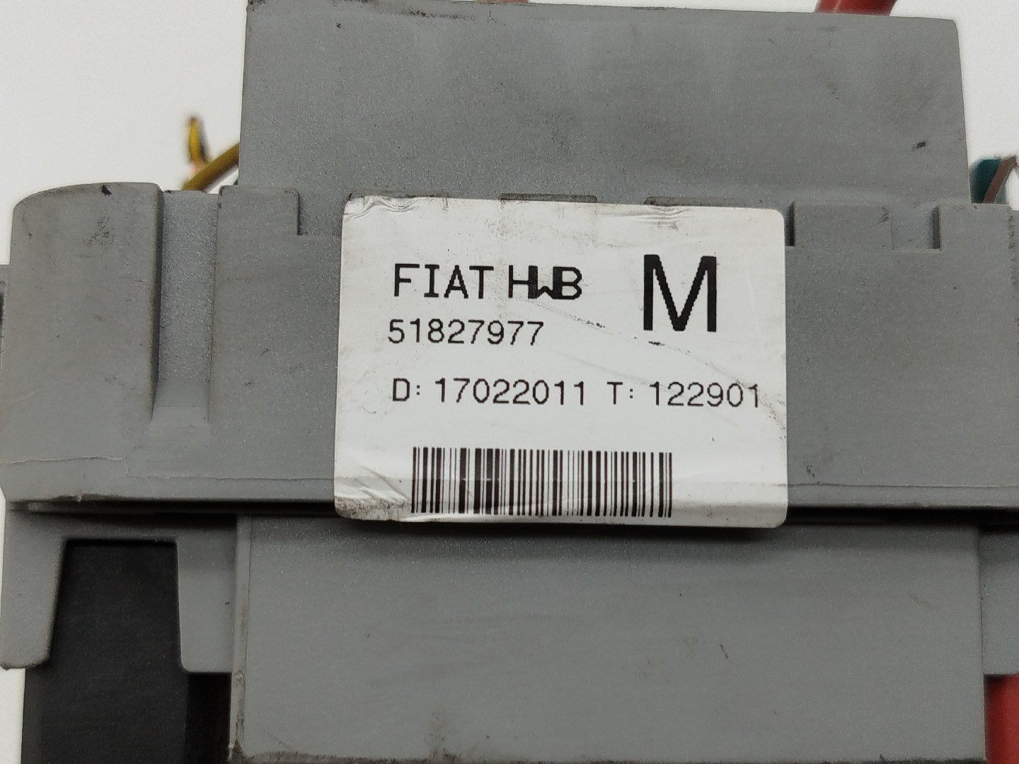 Caixa de fusíveis e relés FIAT PUNTO EVO (199_) | 08 -  Imagem-1