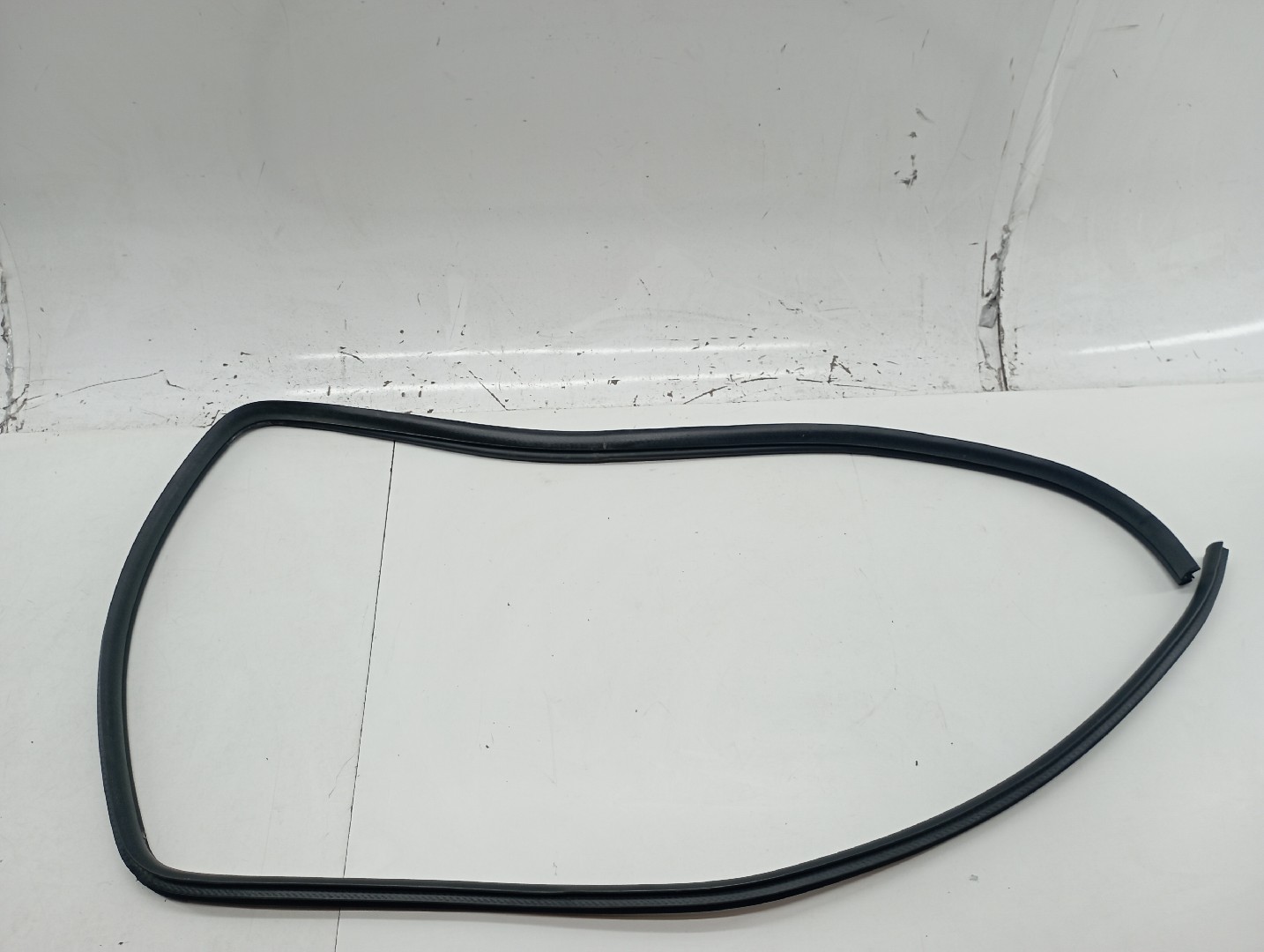 Borracha Porta Tras Esquerdo MAZDA 2 (DY) | 03 - 07