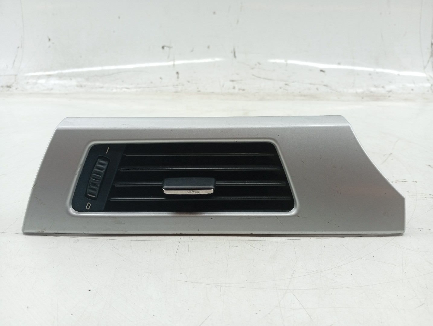 Difusor de ar esquerdo BMW 3 Coupé (E92) | 05 - 13 Imagem-5