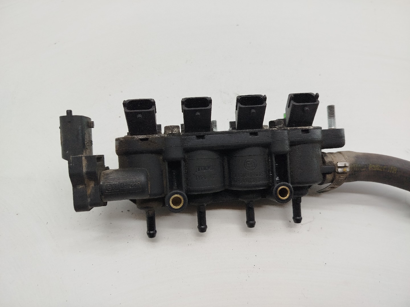 Regua de injeção FIAT PUNTO EVO (199_) | 08 -  Imagem-1