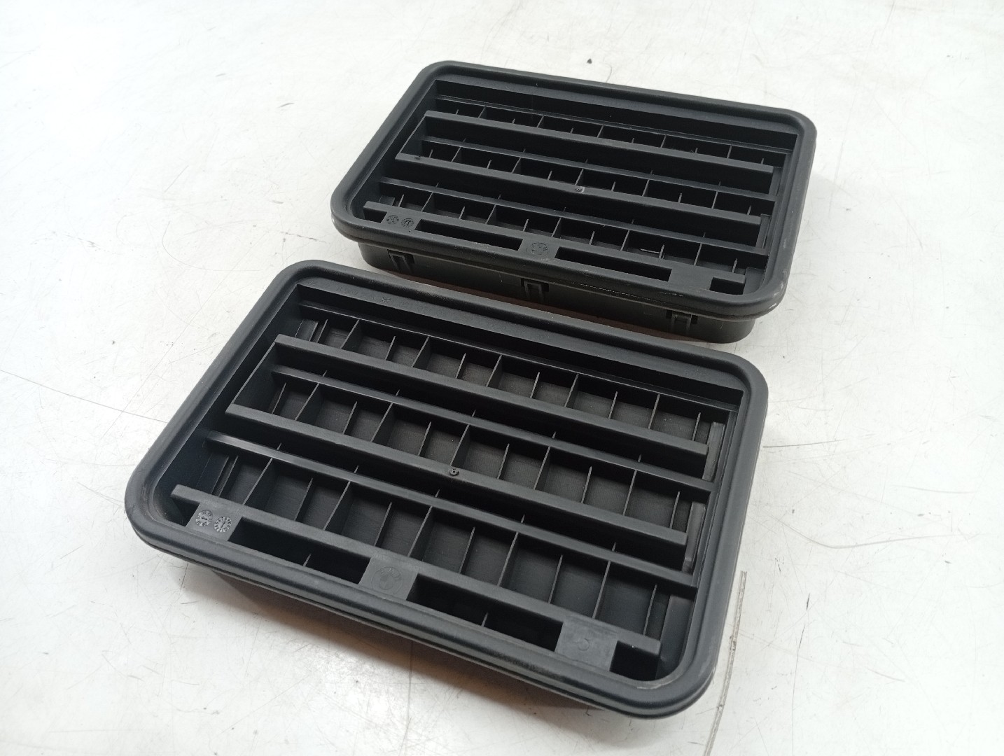 Painel de Ventilação da Carroceria BMW 3 Coupé (E92) | 05 - 13 Imagem-2