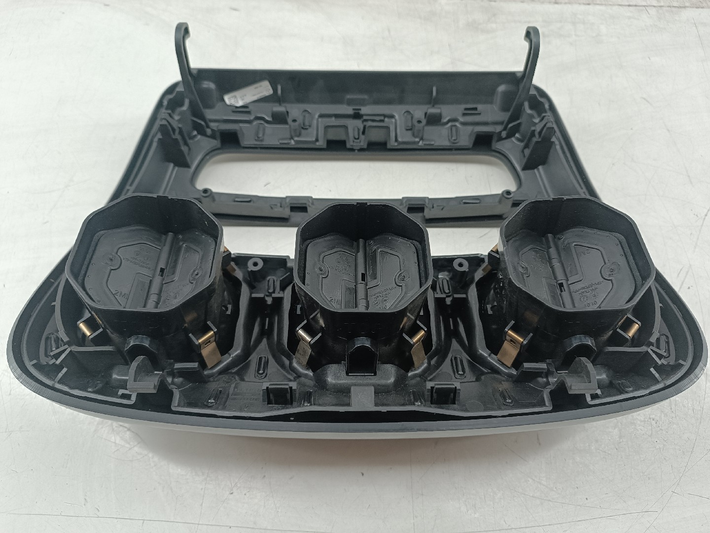 Moldura de consola central MERCEDES-BENZ C-CLASS (W205) | 13 -  Imagem-3