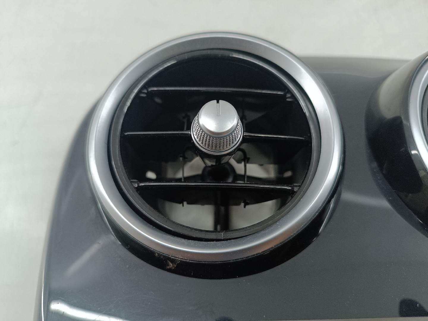 Moldura de consola central MERCEDES-BENZ C-CLASS (W205) | 13 -  Imagem-6