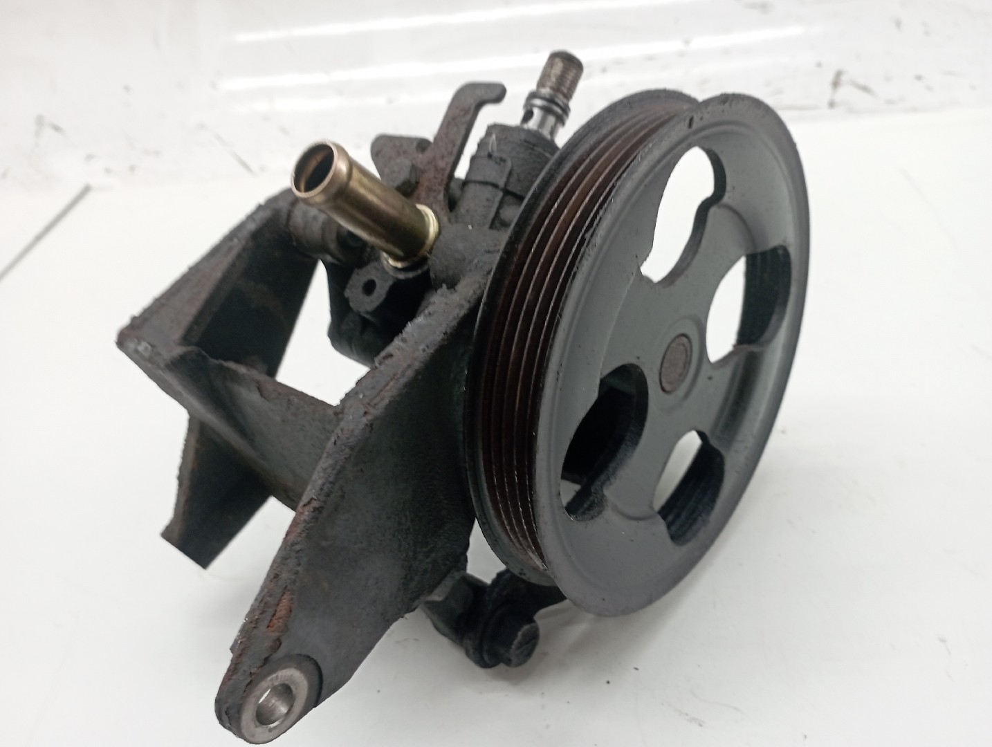 Bomba de direção MITSUBISHI SPACE STAR Veículo multiuso (DG_A) | 98 - 04 Imagem-3