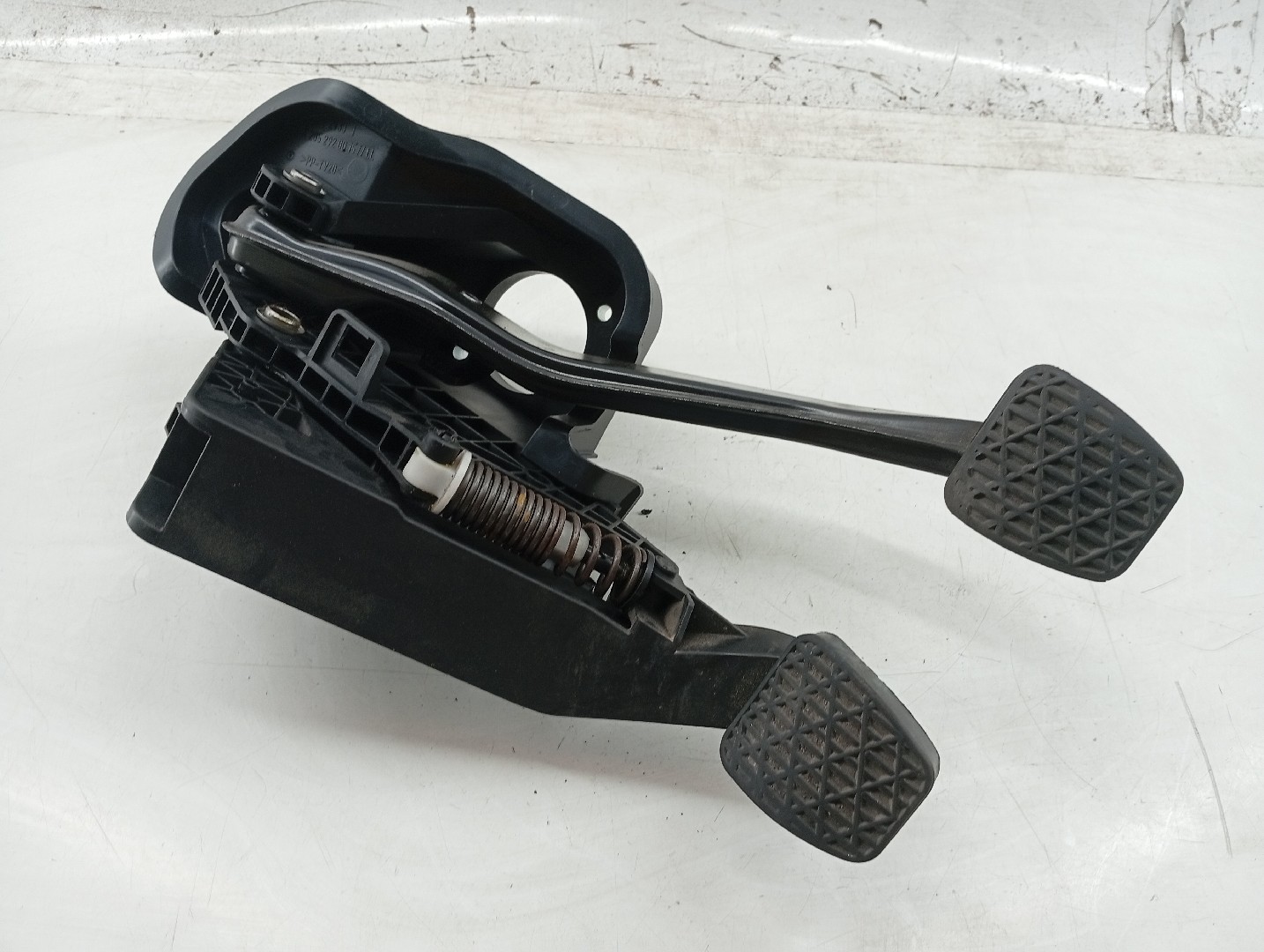 CONJUNTO DE PEDAIS MERCEDES-BENZ C-CLASS (W205) | 13 -  Imagem-4