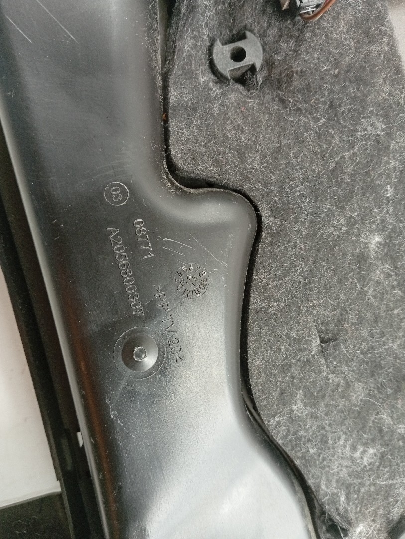 Acabamento inferior do tablier MERCEDES-BENZ C-CLASS (W205) | 13 -  Imagem-1